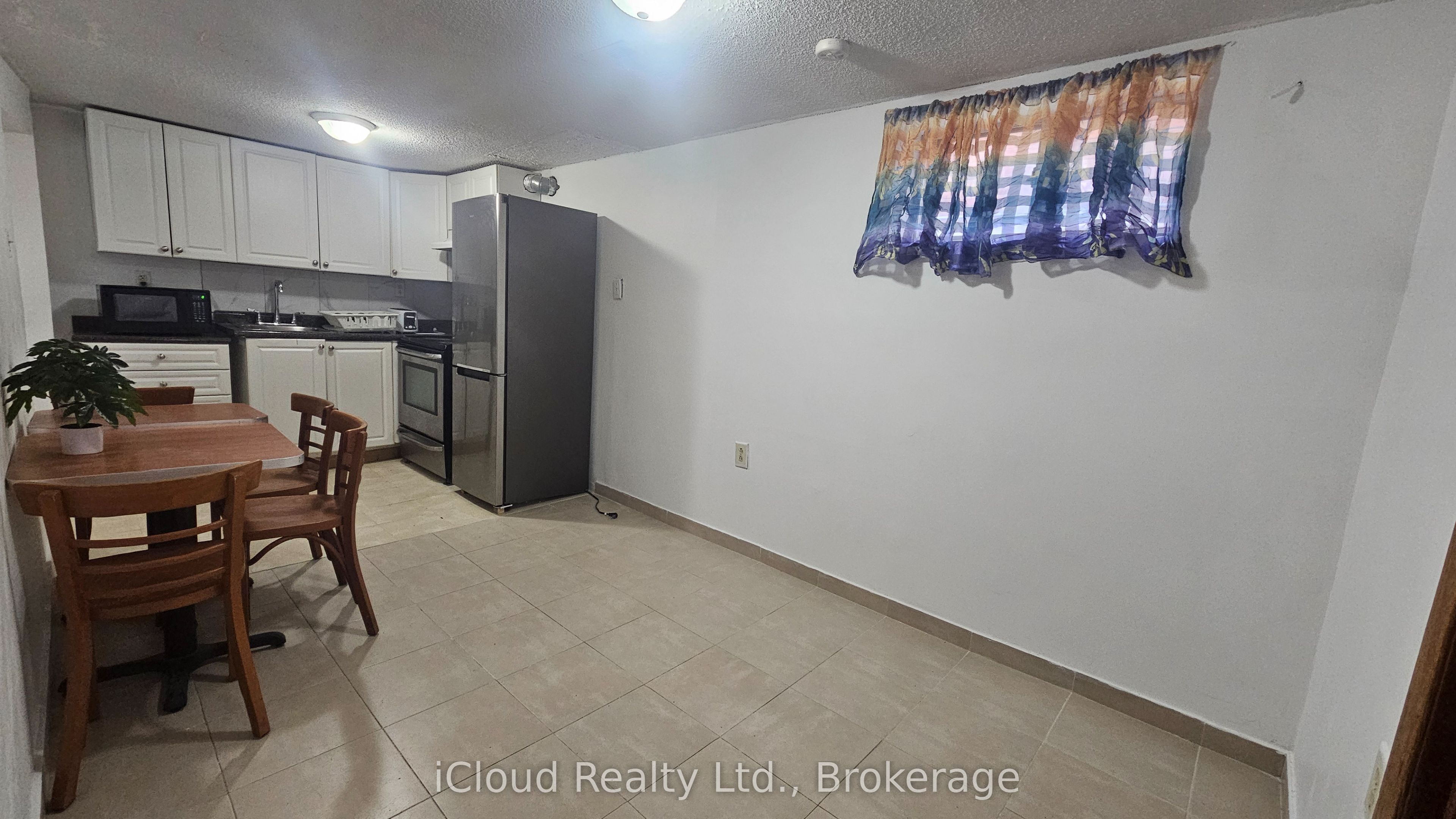 39 Frey Crescent BSMNT, Toronto, ON M1R 2C5 photo 5