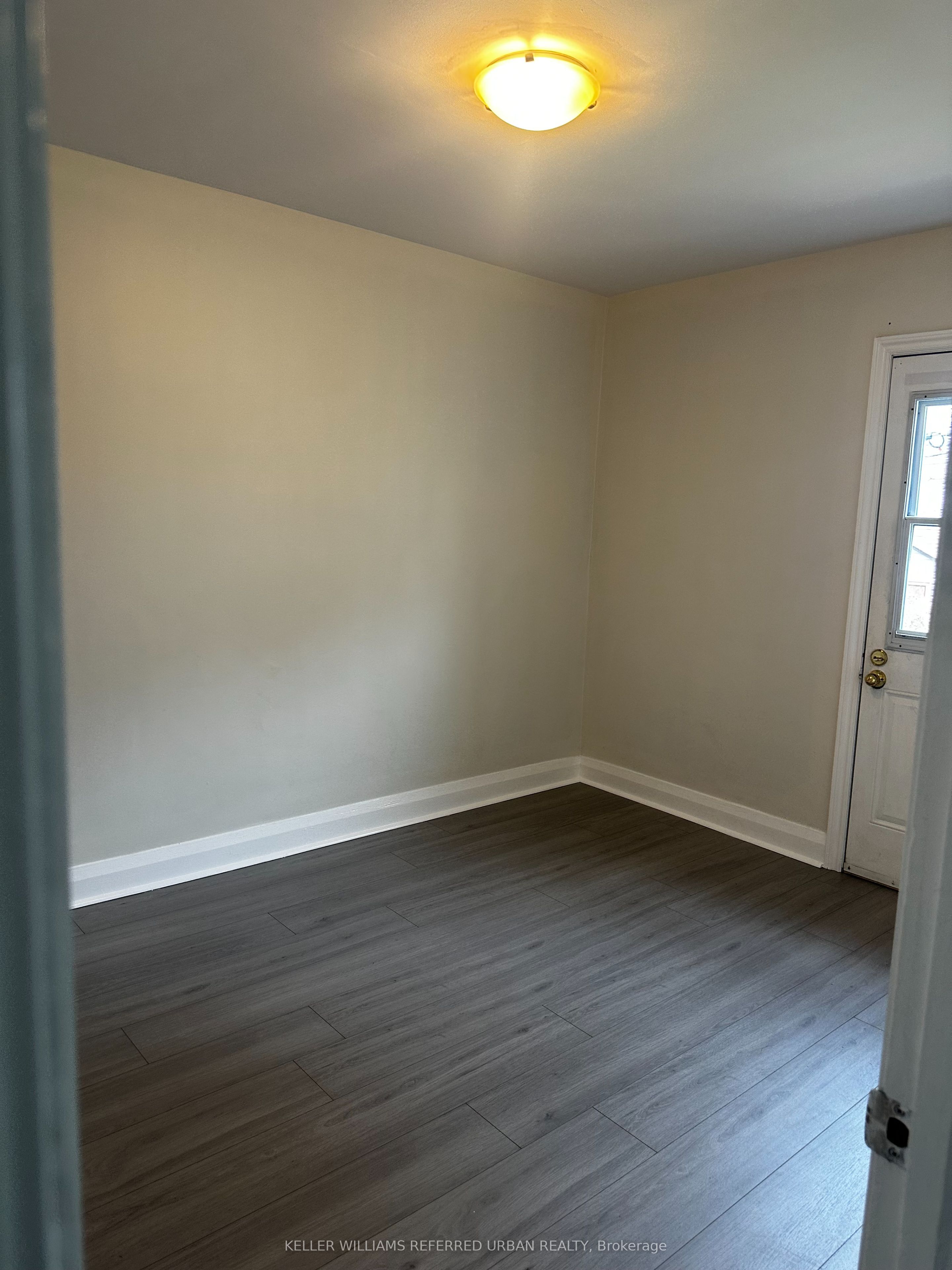 202 Cedarvale Avenue, Toronto, ON M4C 4K2 photo 2