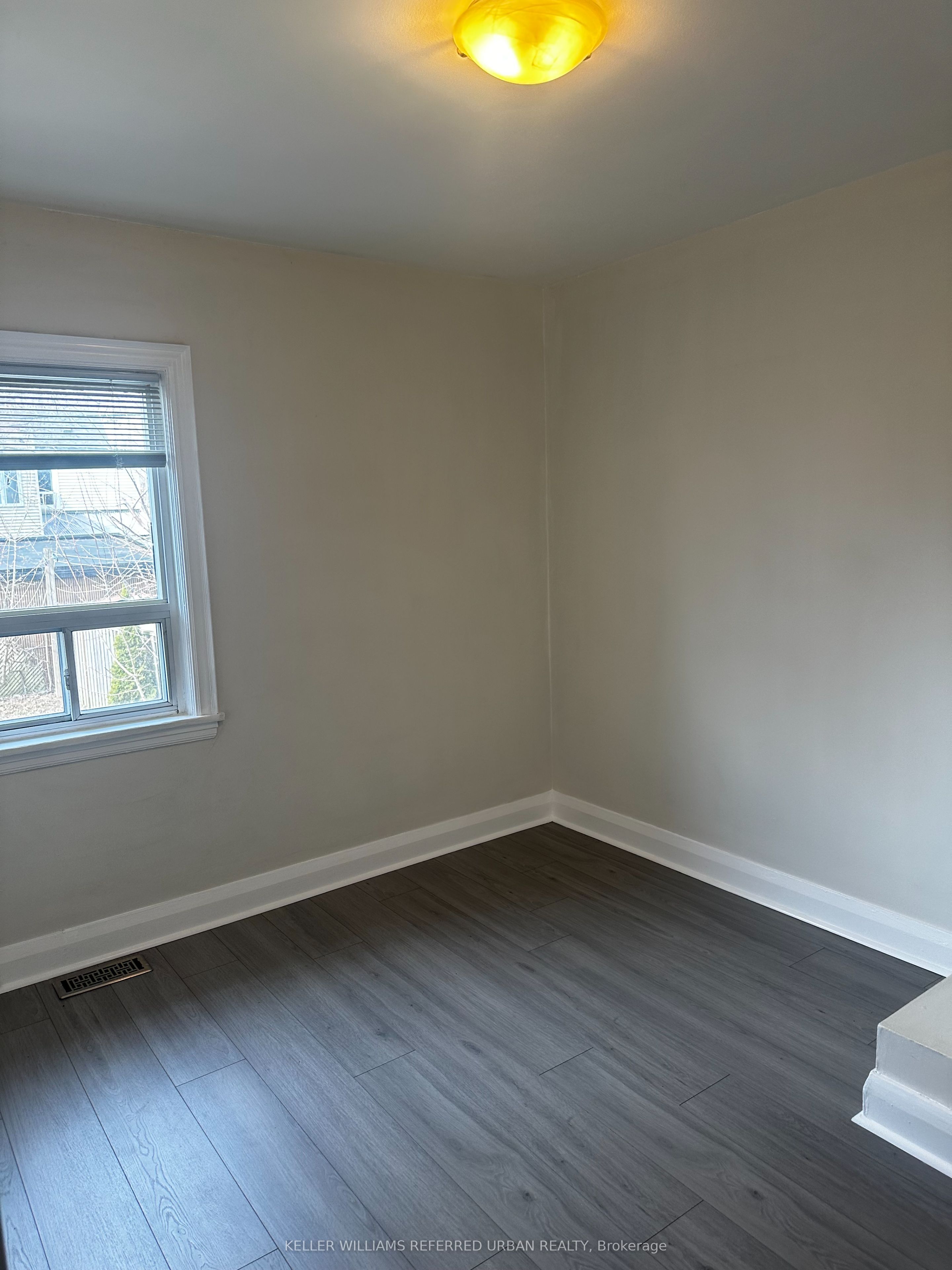 202 Cedarvale Avenue, Toronto, ON M4C 4K2 photo 3