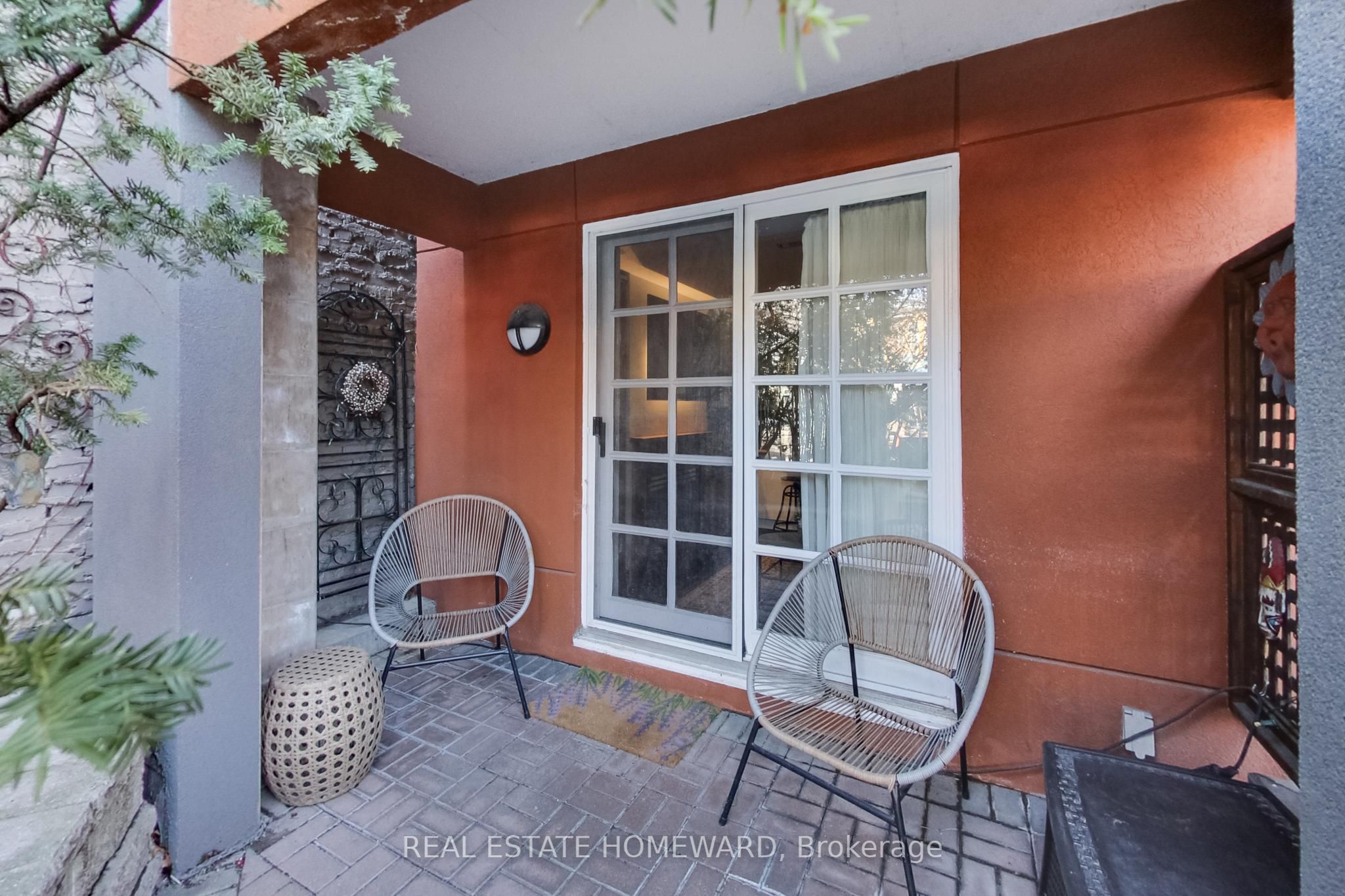 2371 Queen Street E 101, Toronto, ON M4E 1H2 photo 5