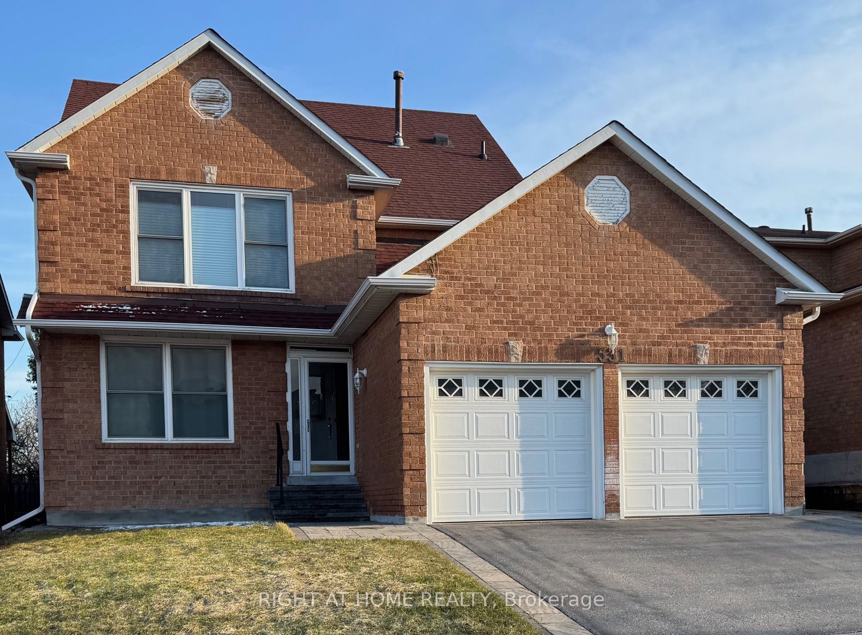 531 Steeple Hill, Pickering, ON L1V 5Z6