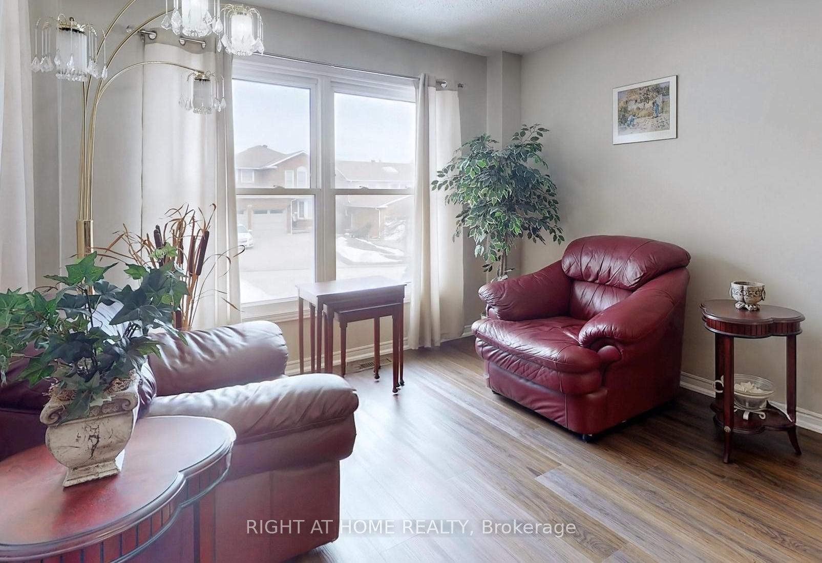 531 Steeple Hill, Pickering, ON L1V 5Z6 photo 5