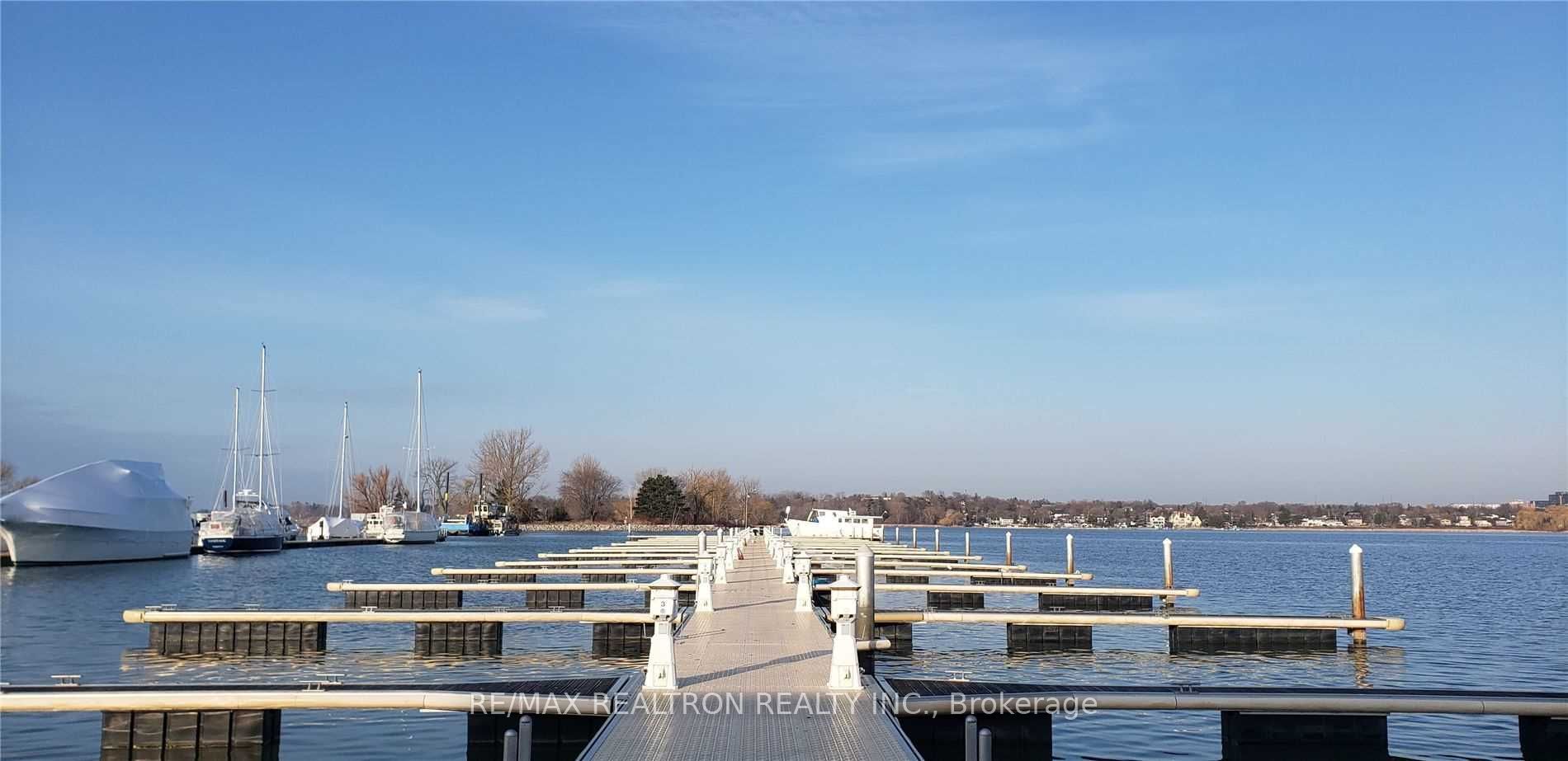 1295 Wharf Street 20, Pickering, ON L1W 1A2 photo 2