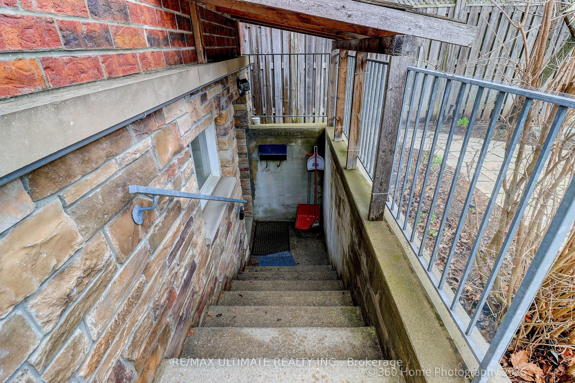 49 Gooderham Drive, Toronto, ON M1R 3G6 photo 3