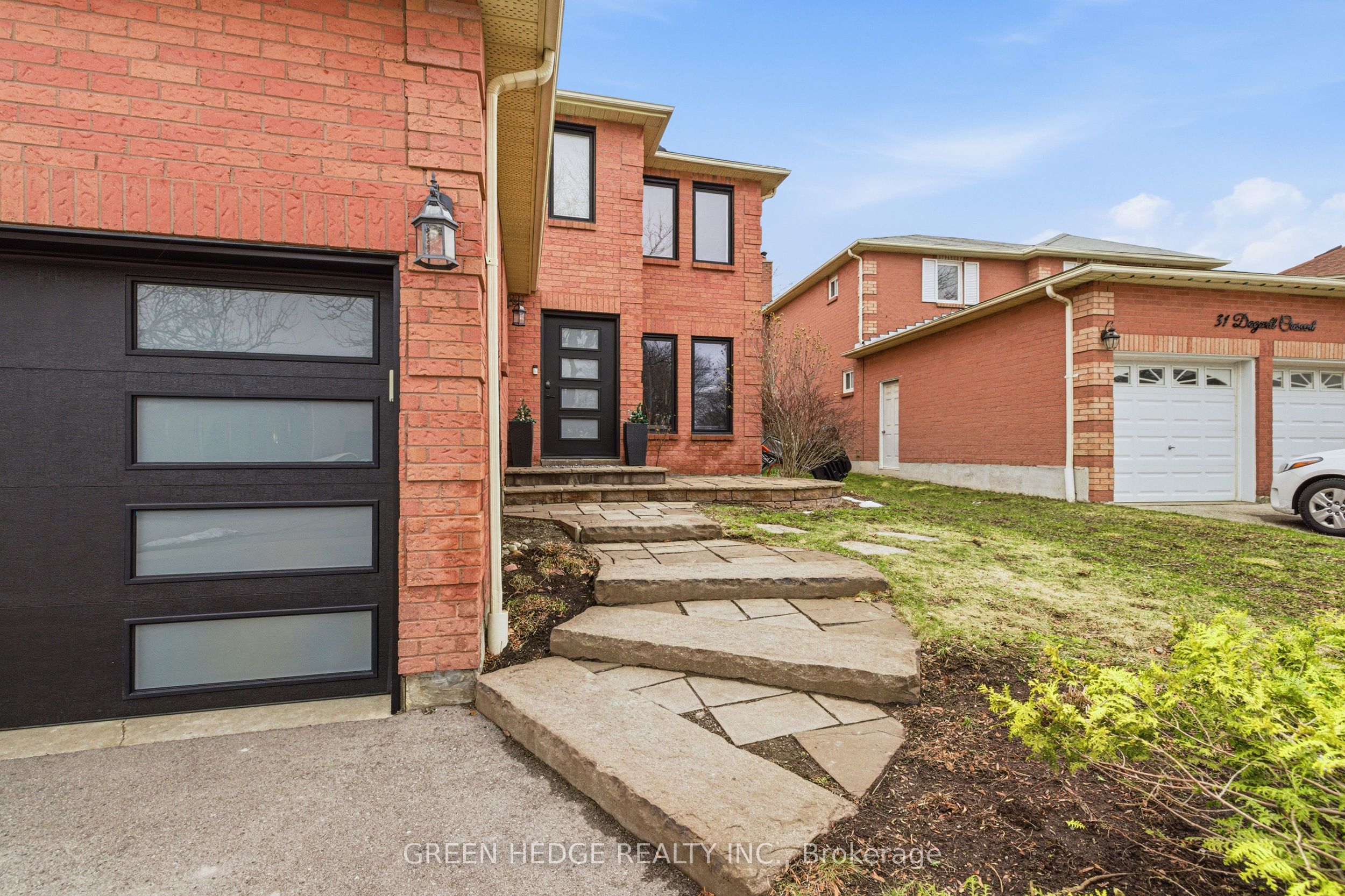 33 Dagwell Crescent, Ajax, ON L1T 3M8 photo 4