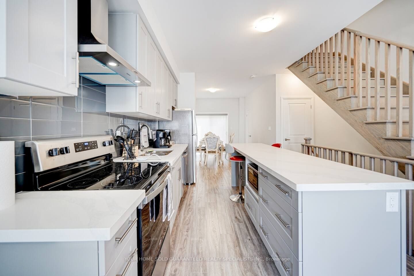 1649 Pleasure Valley Path, Oshawa, ON L1G 0E3 photo 3