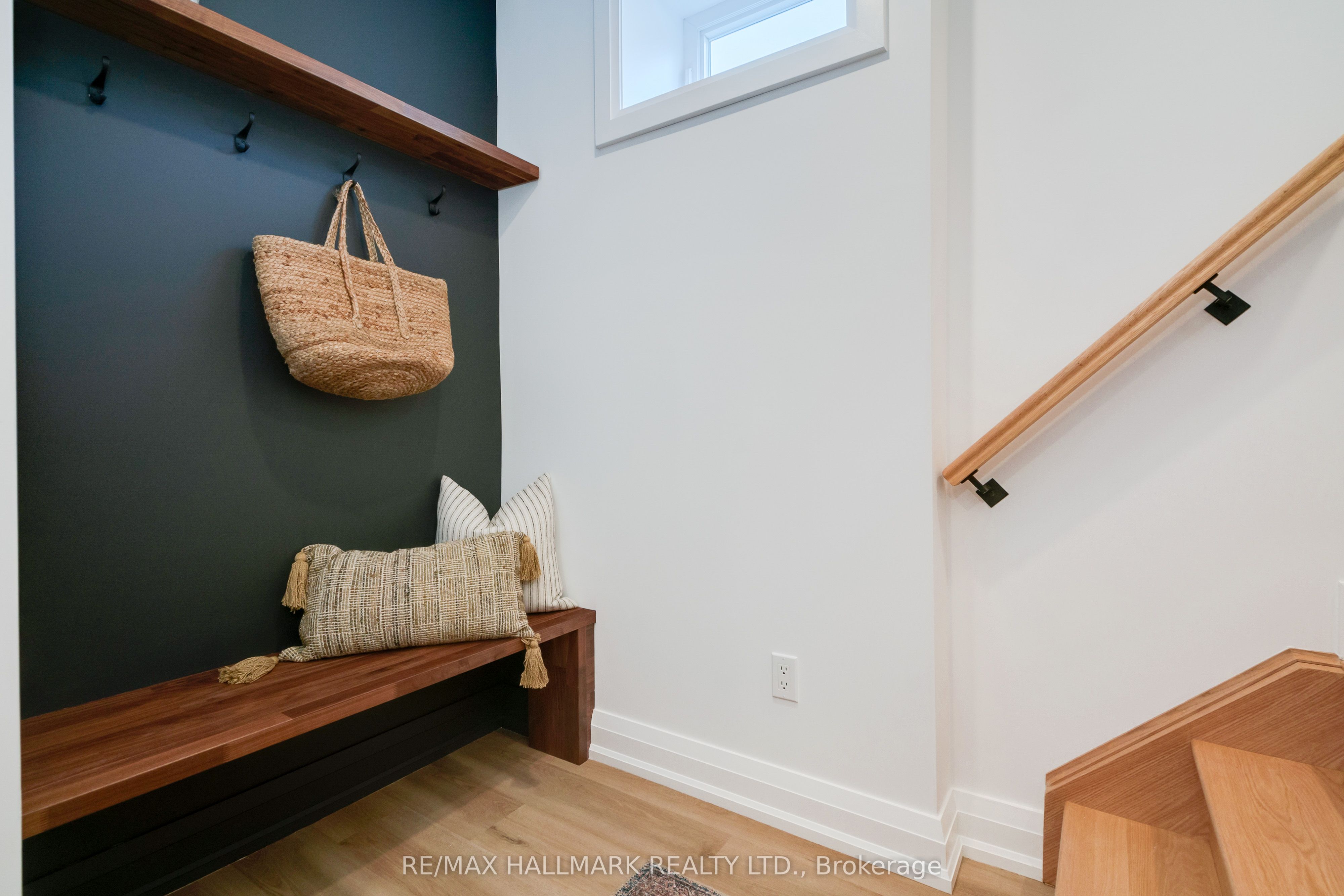 47 Park Street Lower, Toronto, ON M1N 2N4 photo 3
