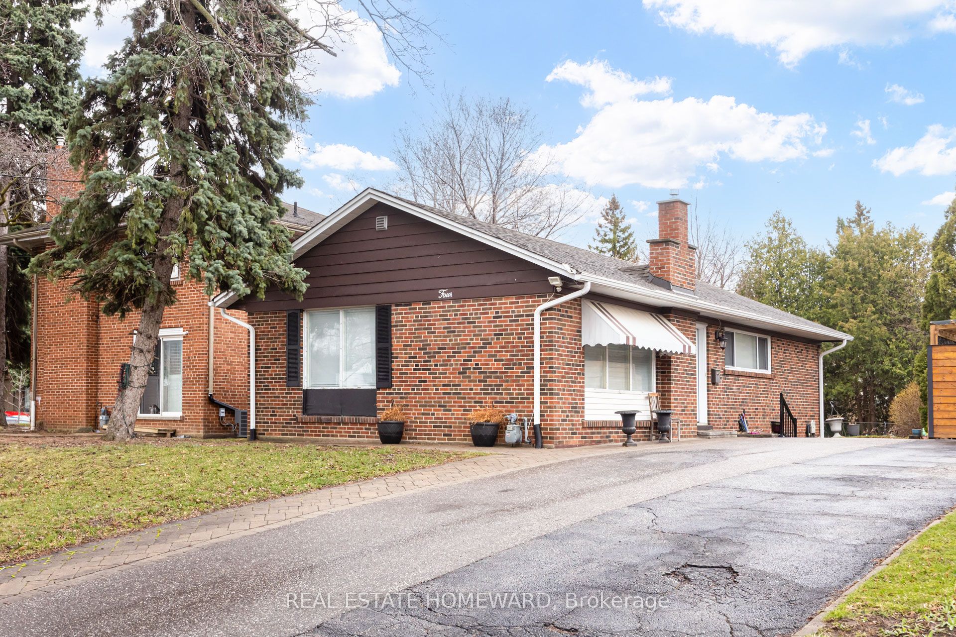 4 Moorecroft Crescent, Toronto, ON M1K 3V1 photo 3