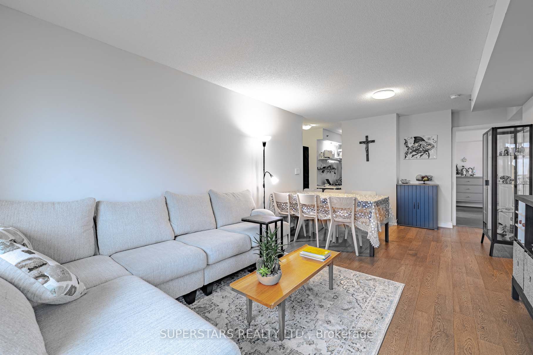 185 Bonis Avenue 1511, Toronto, ON M1T 0A4 photo 3