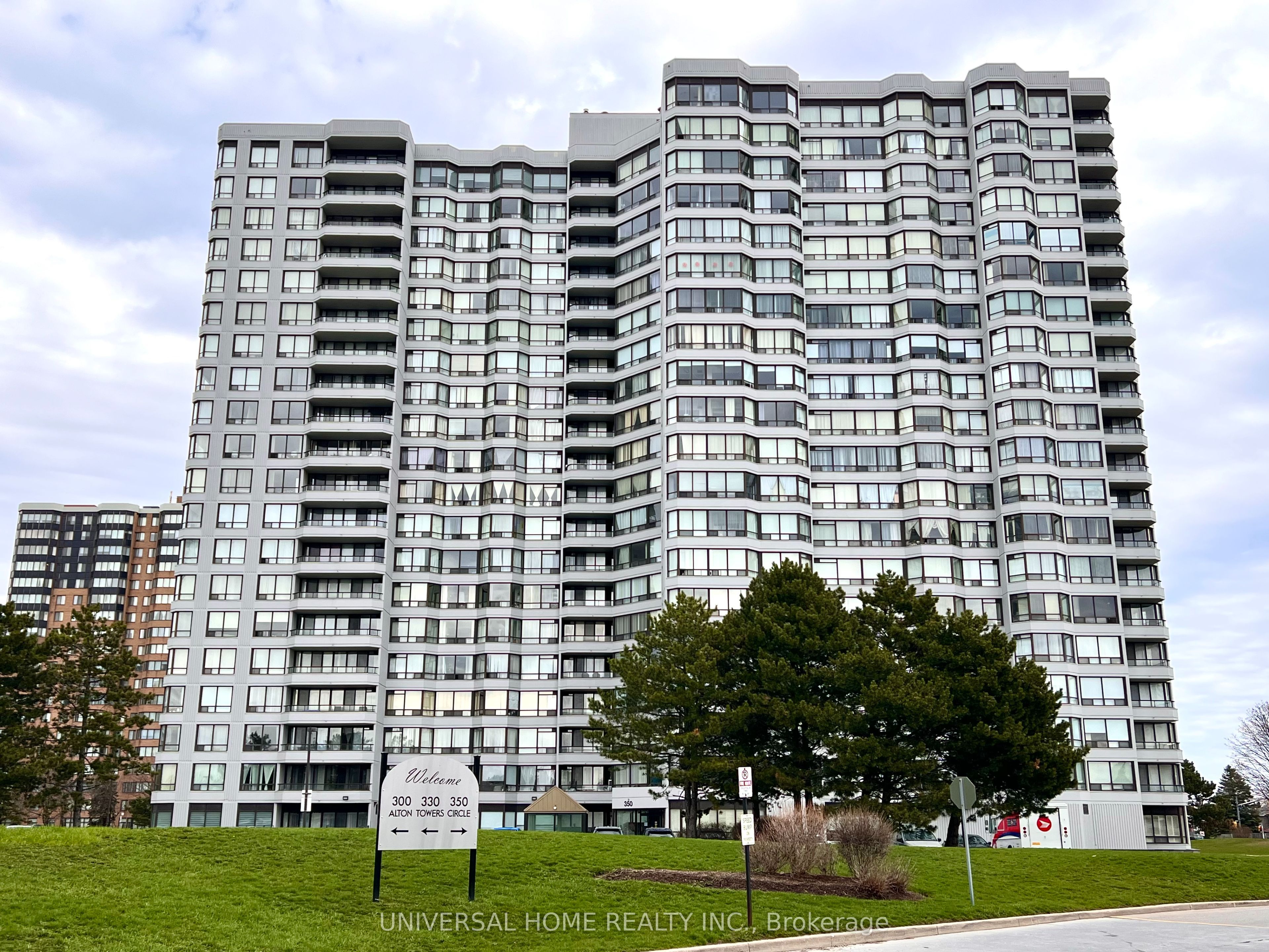 350 Alton Towers Circle 705, Toronto, ON M1V 5E3 photo 2