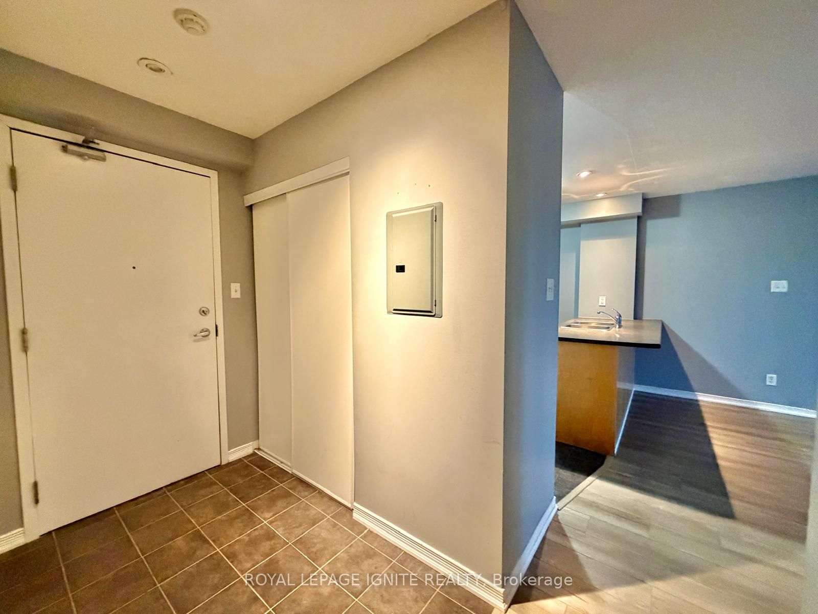 128 Aspen Springs Drive 304, Clarington, ON L1C 0G9 photo 5