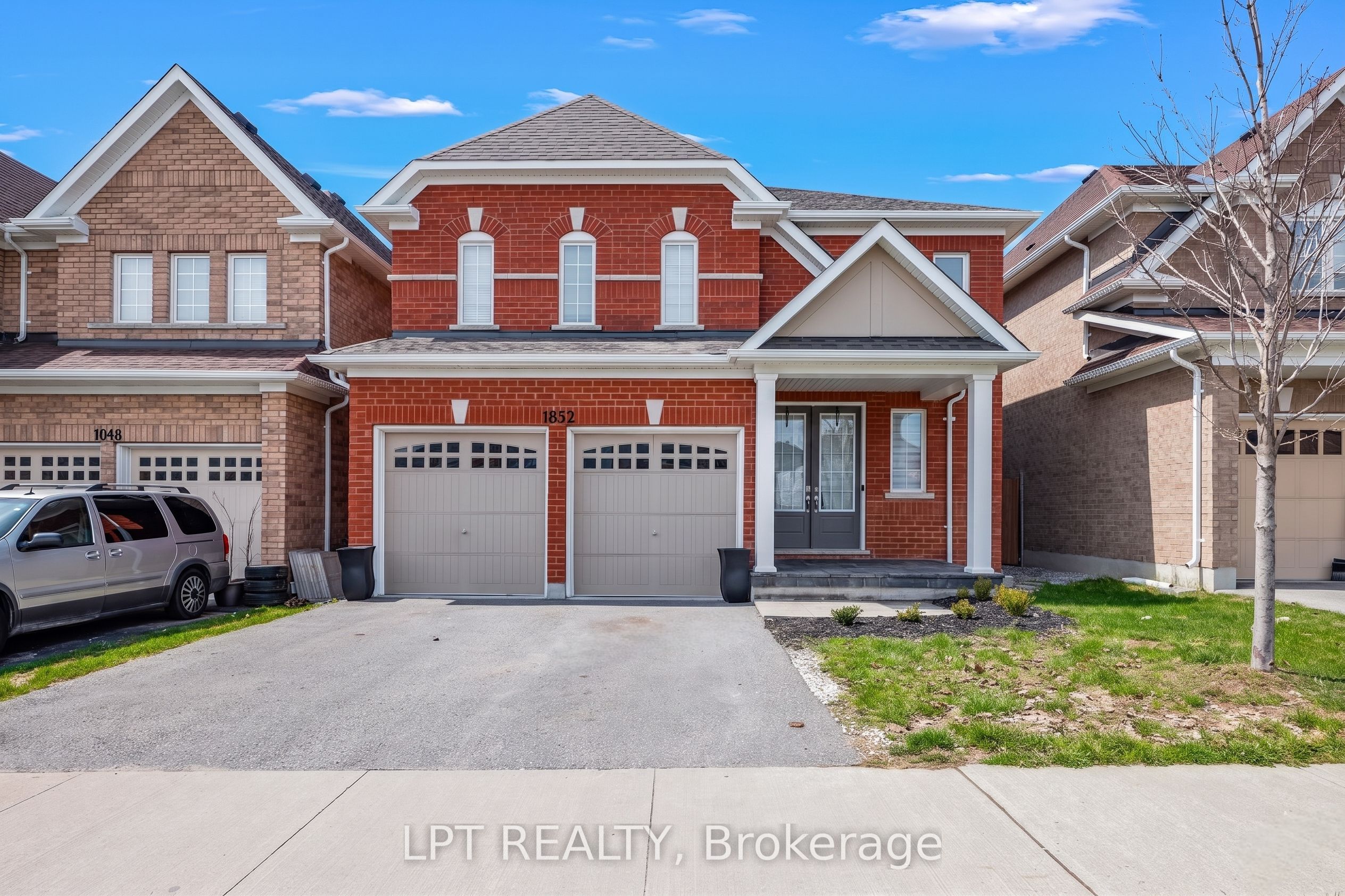 1852 Grandview Street N, Oshawa, ON L1K 0Y2 photo 2