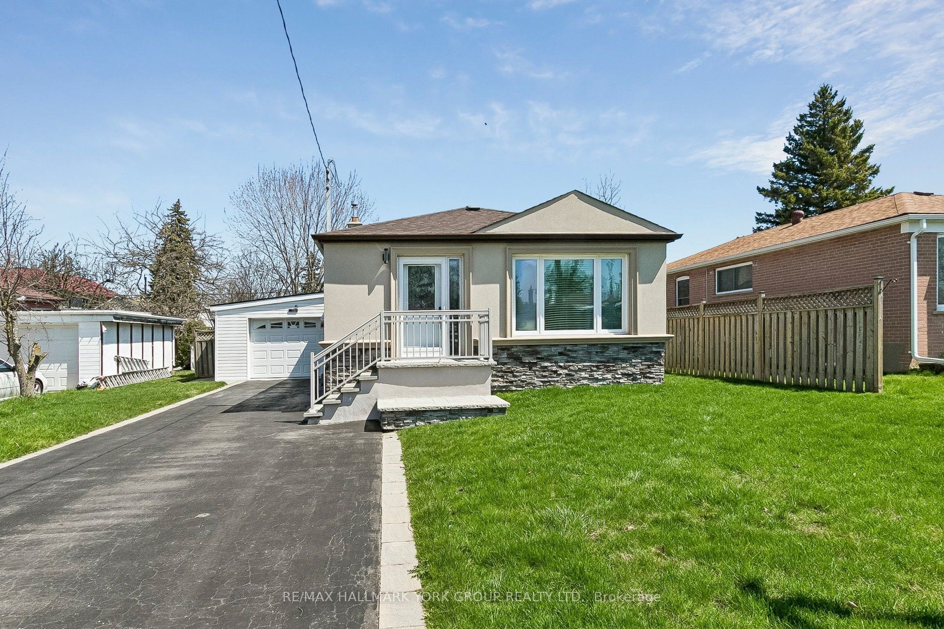 5 Larmere Court, Toronto, ON M1K 1V8
