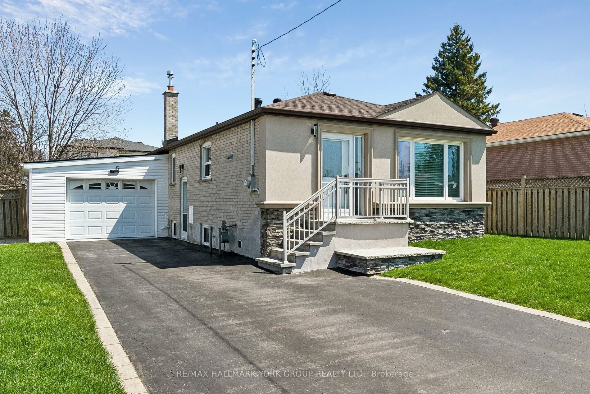 5 Larmere Court, Toronto, ON M1K 1V8 photo 2