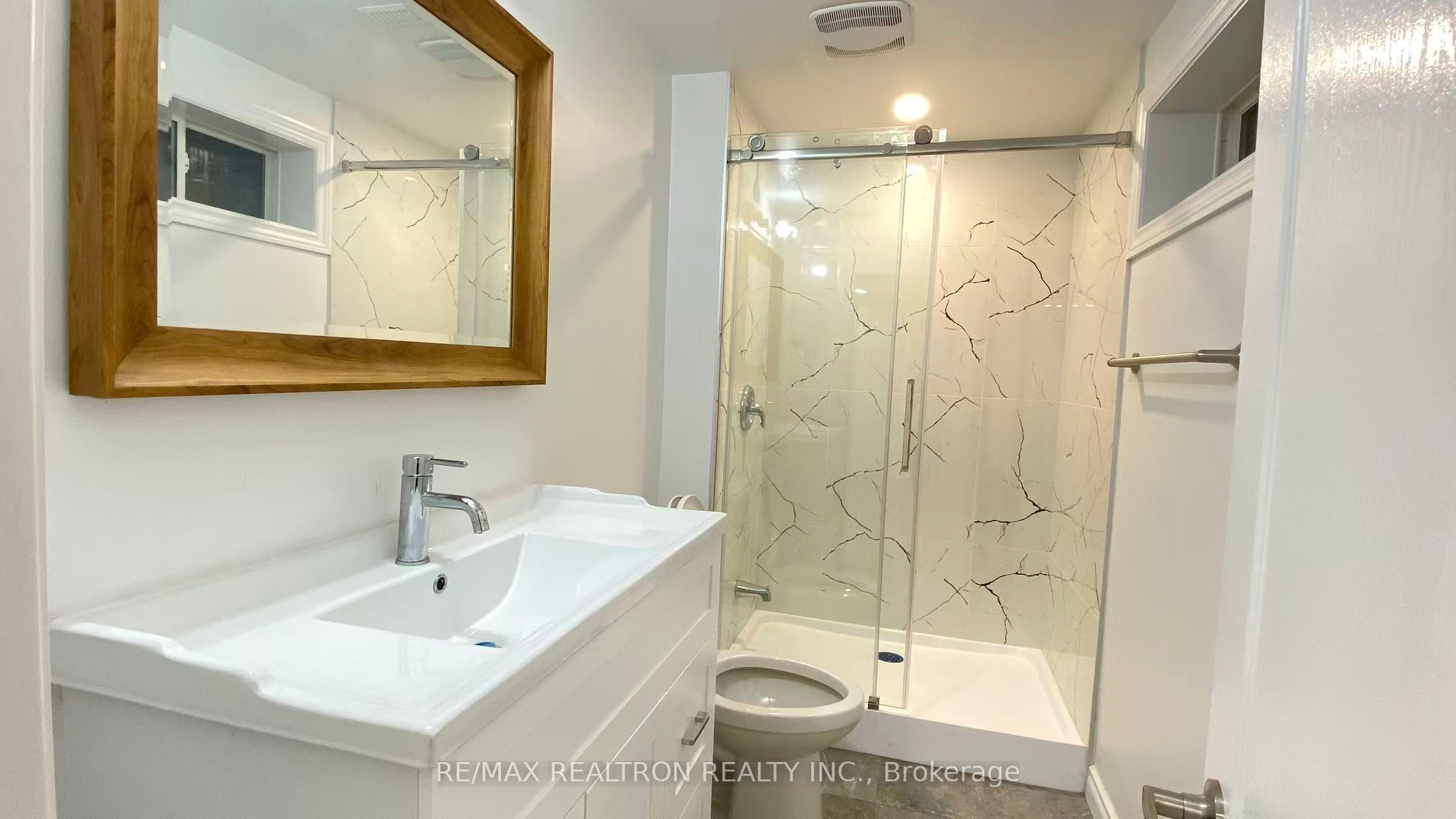 6 Cudham Drive BSMT, Toronto, ON M1S 3J6 photo 5
