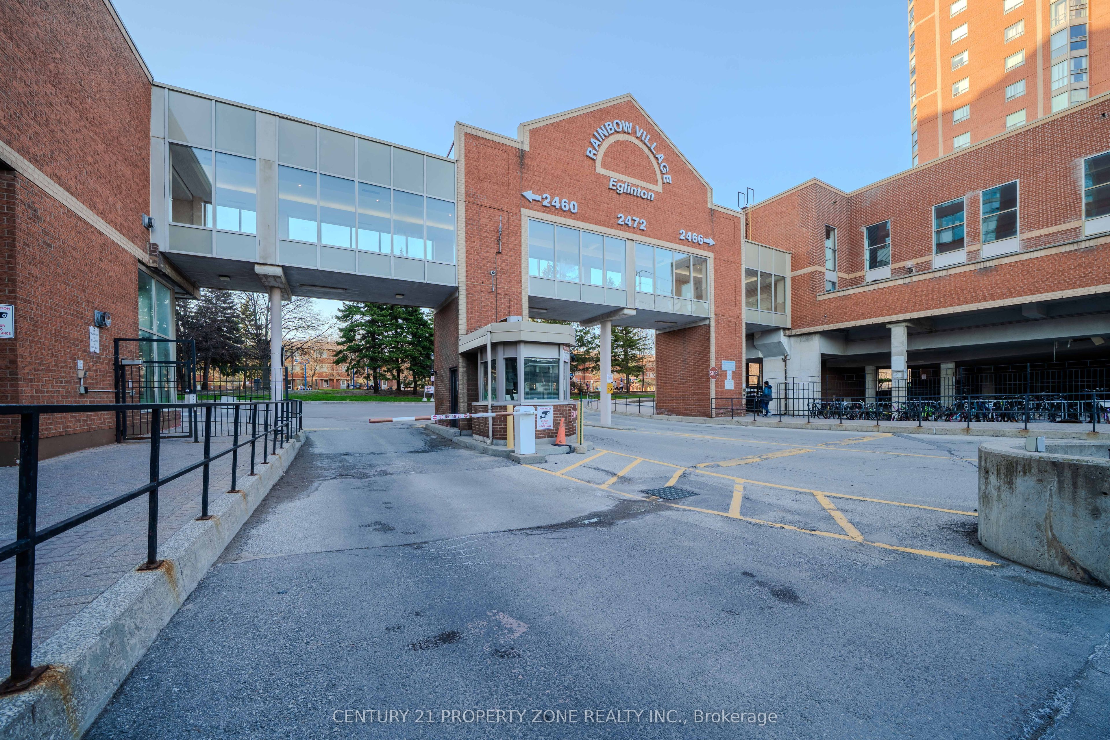 2466 Eglinton Avenue E PH03, Toronto, ON M1K 5J8 photo 4