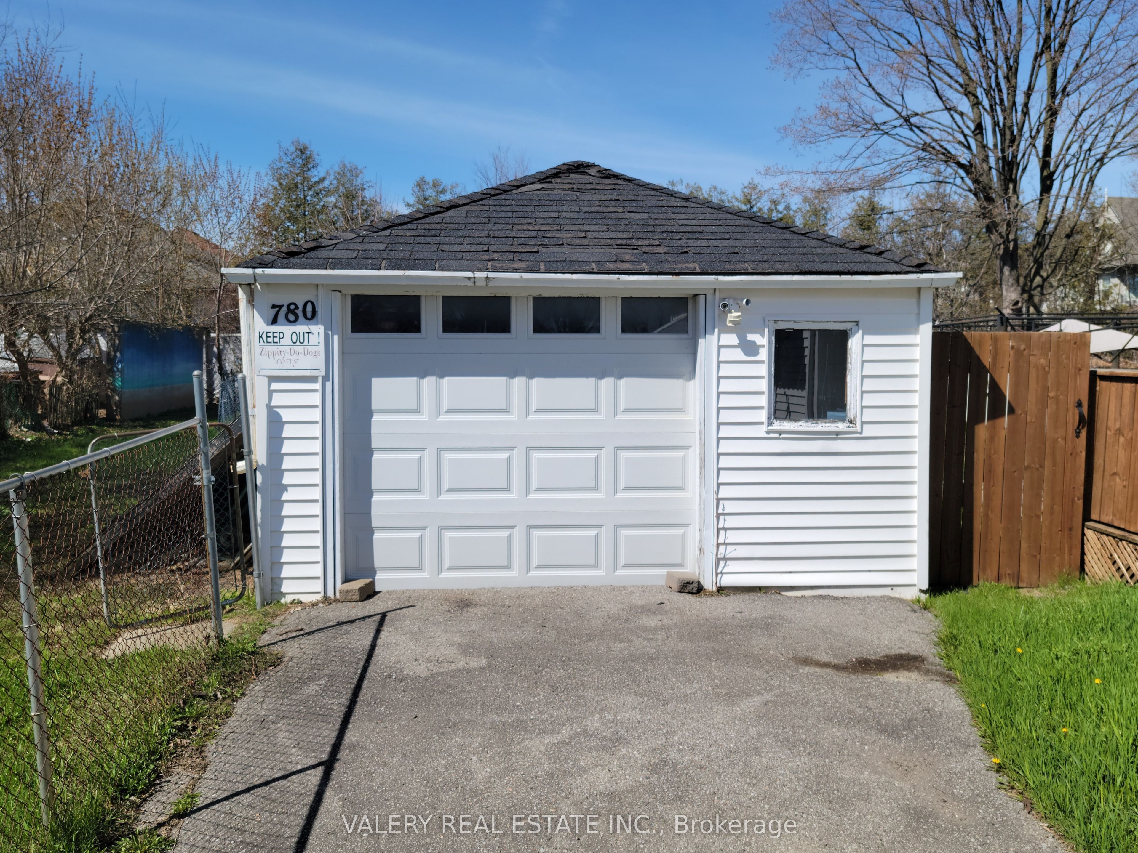 780 Liverpool Road, Pickering, ON L1W 1S1 photo 3
