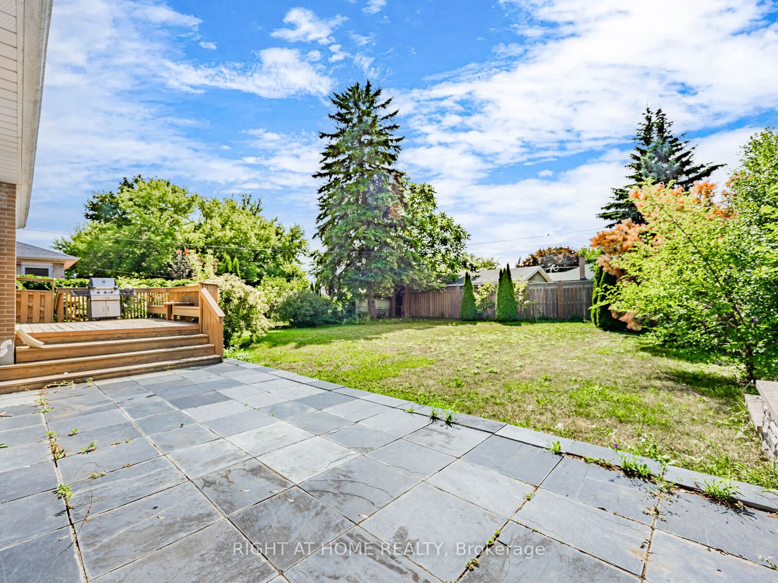64 Mill Street, Ajax, ON L1S 6K6 photo 3