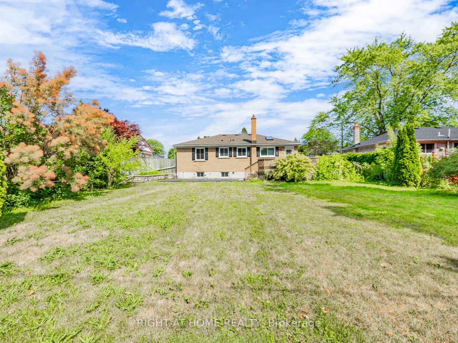 64 Mill Street, Ajax, ON L1S 6K6 photo 4