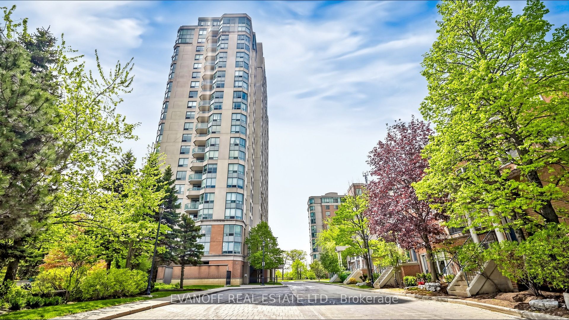 125 Omni Drive 736, Toronto, ON M1P 5A9