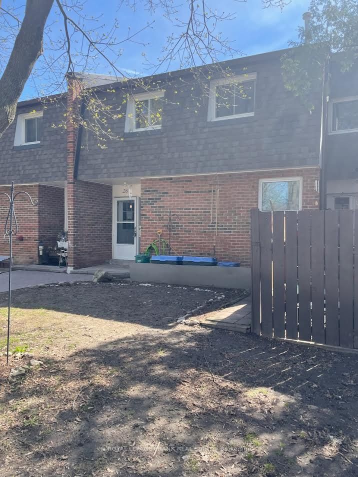 101 Dovedale Drive 26, Whitby, ON L1N 1Z7 photo 2