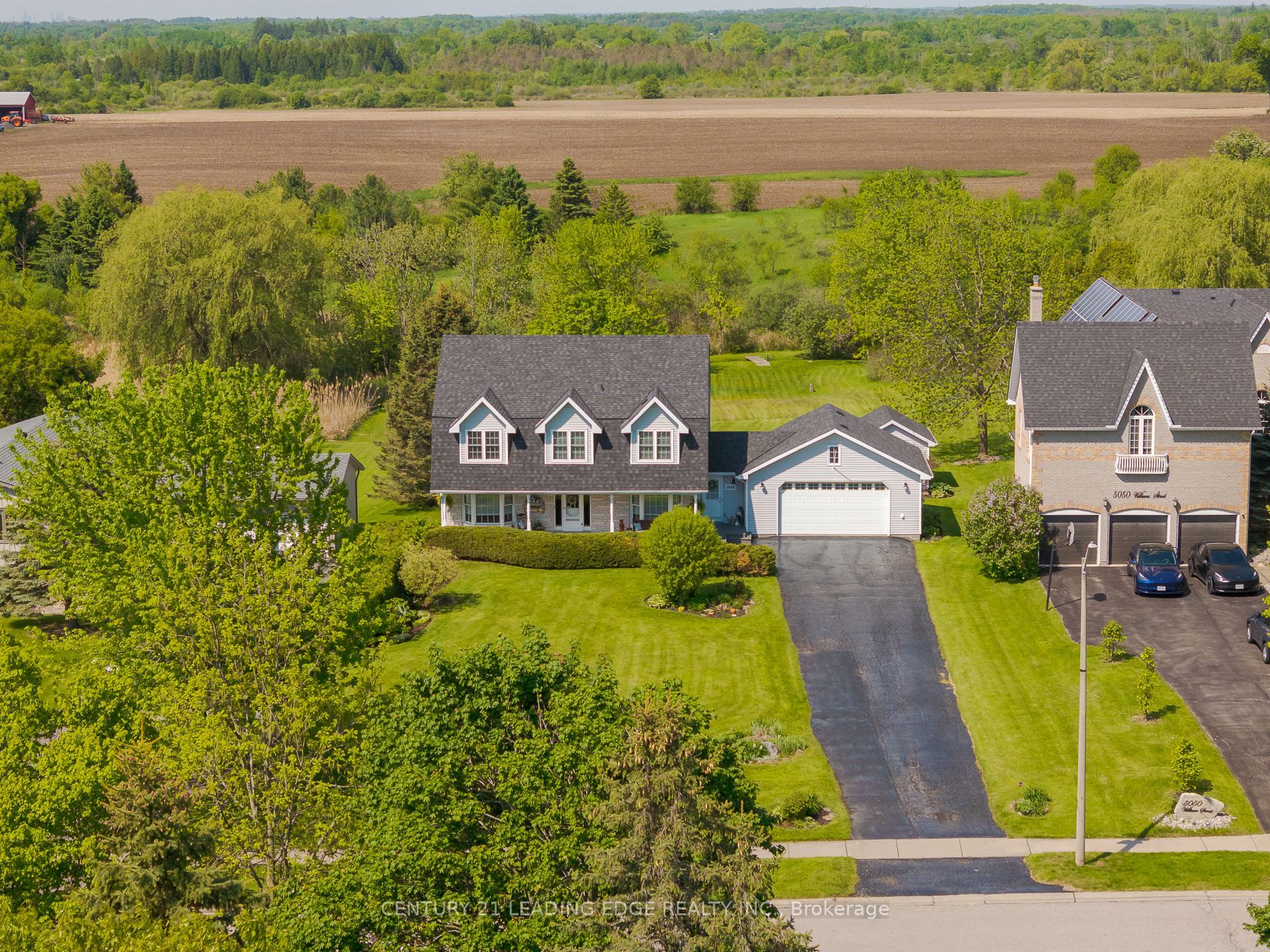 5048 William Street, Pickering, ON L1Y 1B2 photo 4