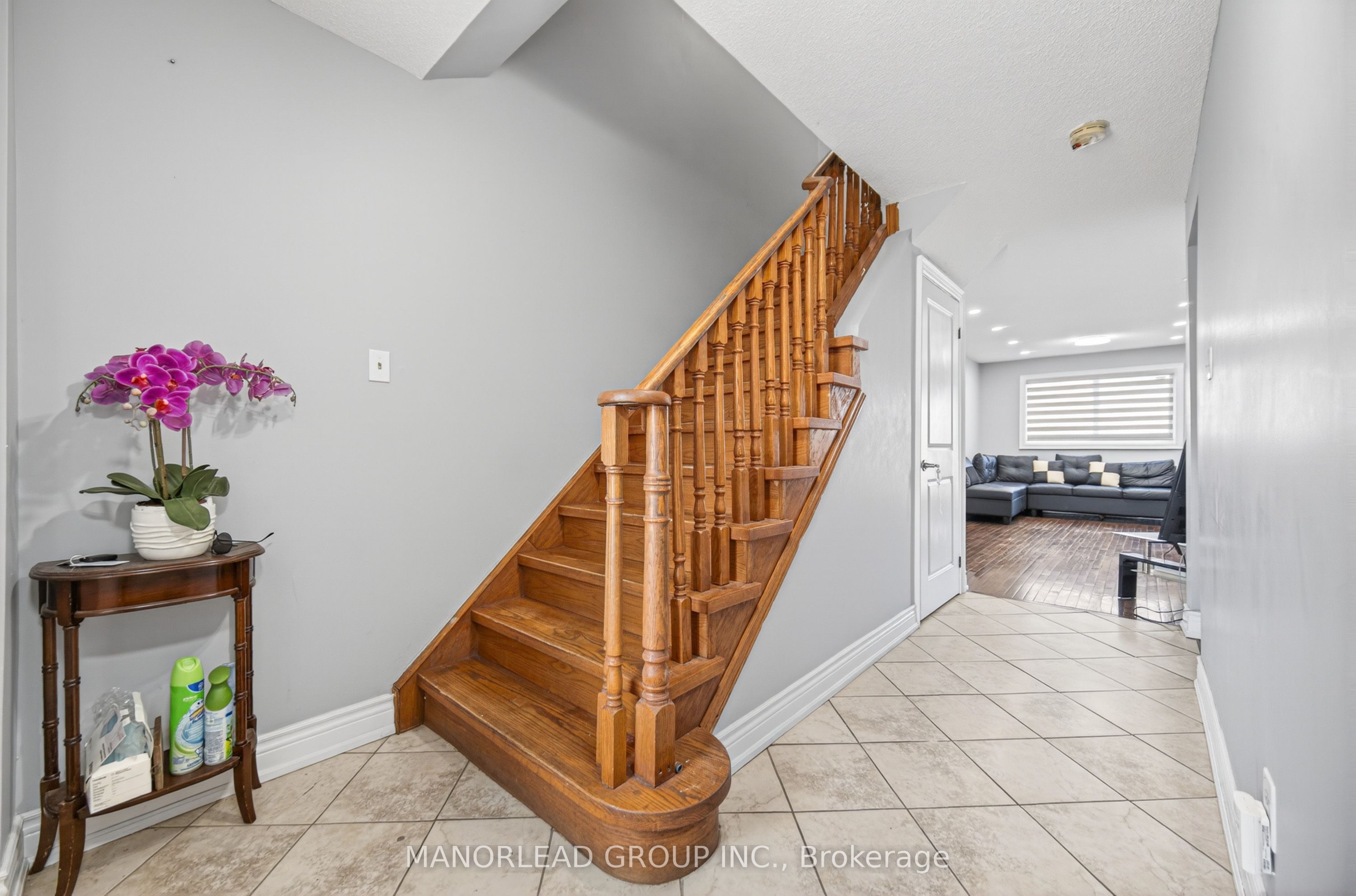 45 Brimstone Crescent, Toronto, ON M1V 3C8 photo 3
