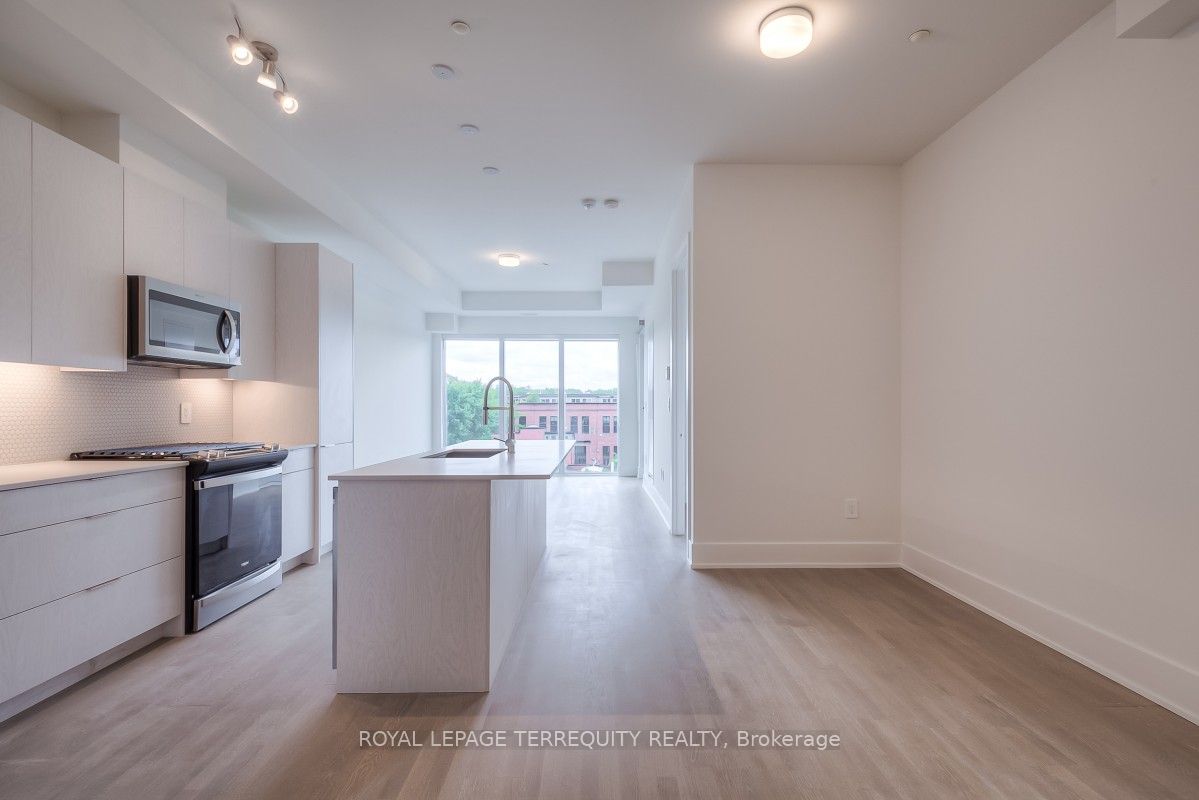 495 Logan Avenue 505, Toronto, ON M4K 0A5 photo 4