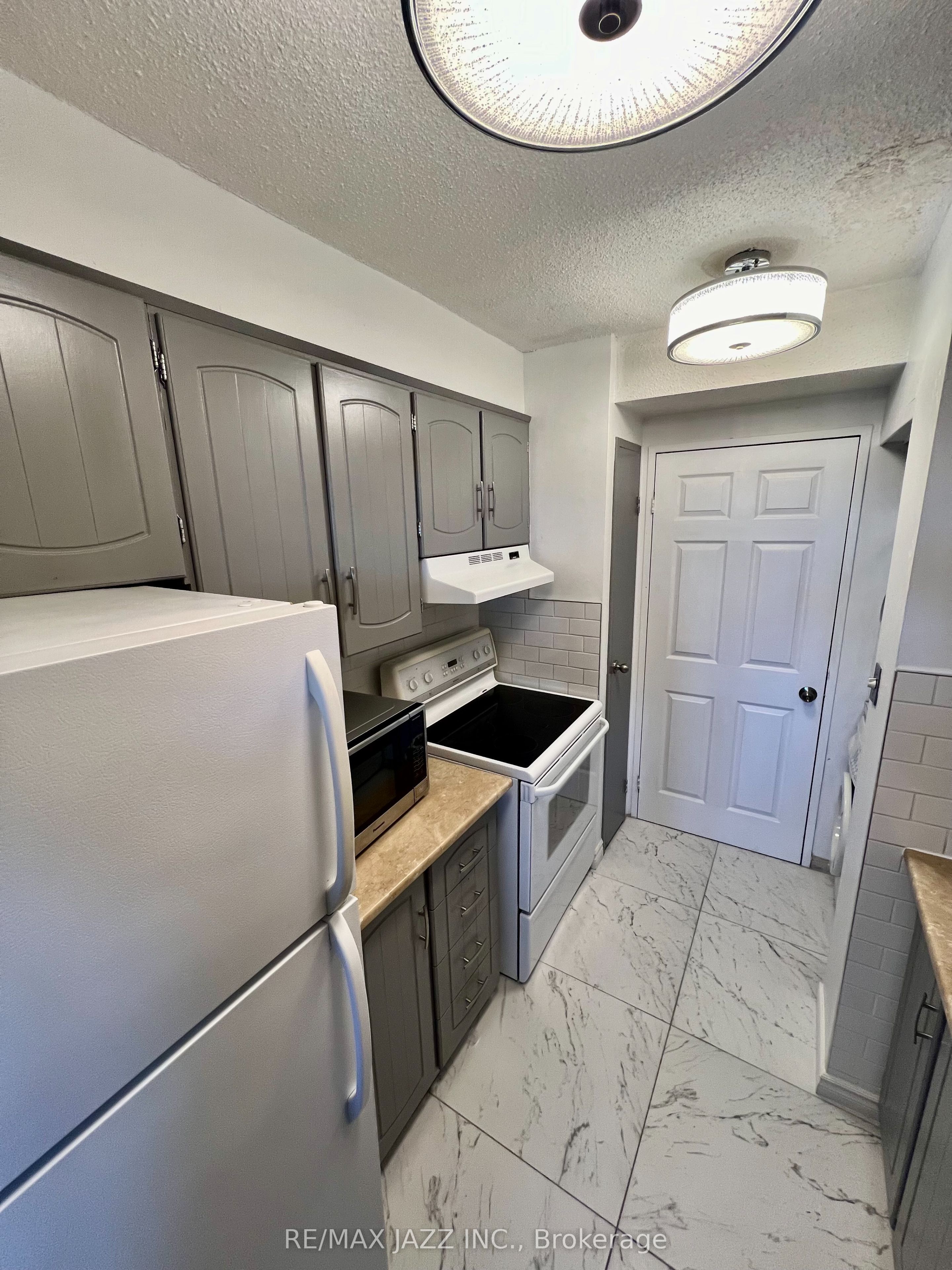 55 William Street E 716, Oshawa, ON L1G 7C9 photo 5