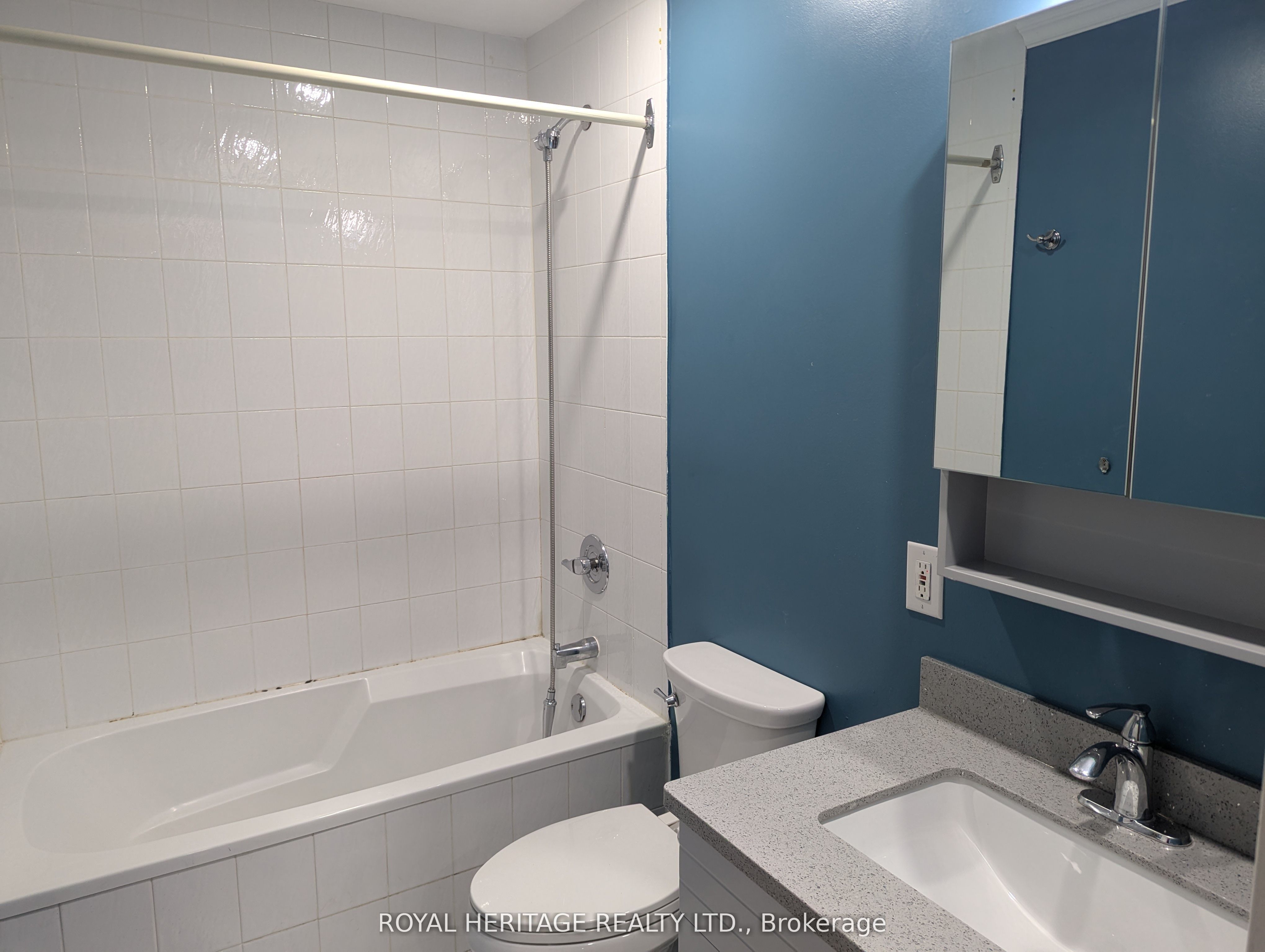 1275 Markham Road E 1502, Toronto, ON M1H 3A2 photo 5
