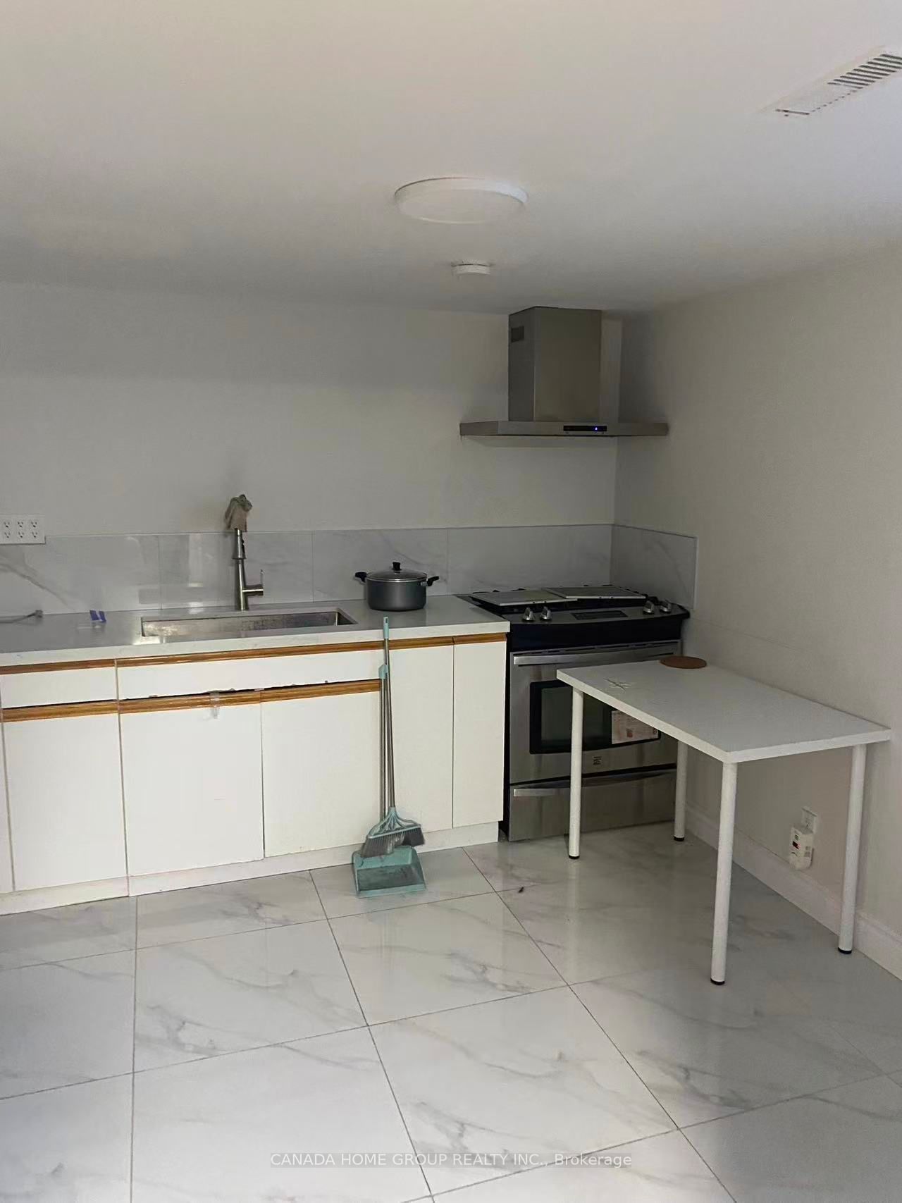 91 Bushmills Square Basement, Toronto, ON M1V 1K5 photo 3