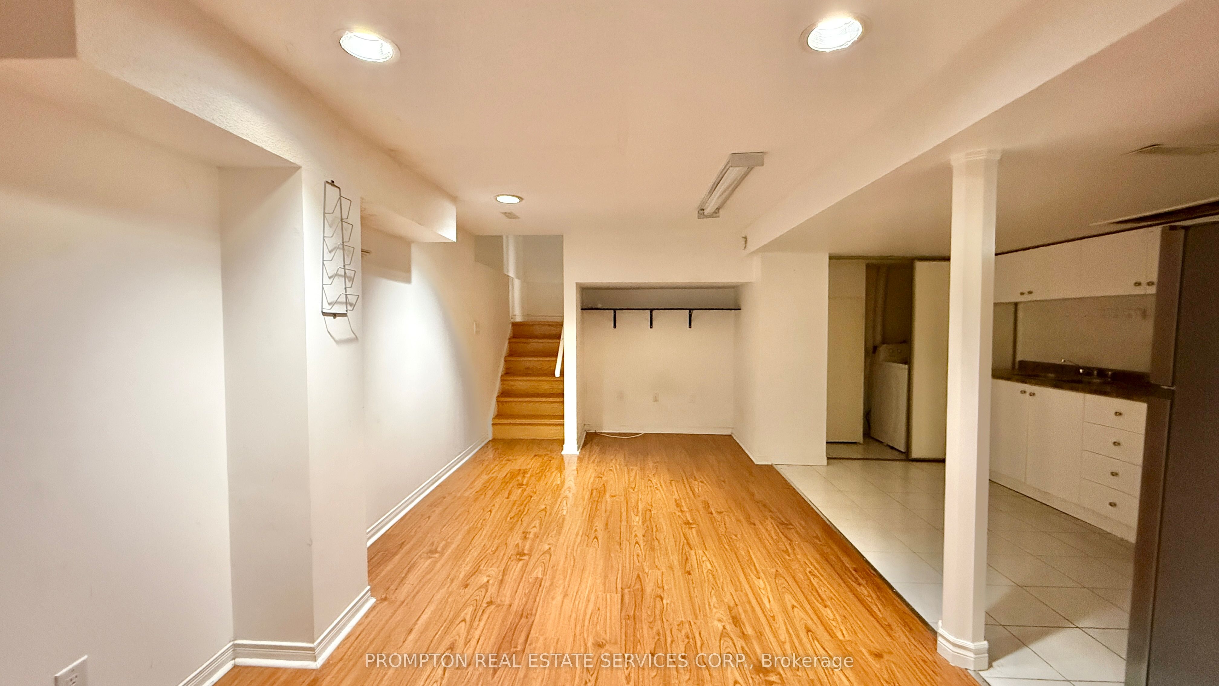 235 Roxanne Crescent, Toronto, ON M1V 4G5 photo 2