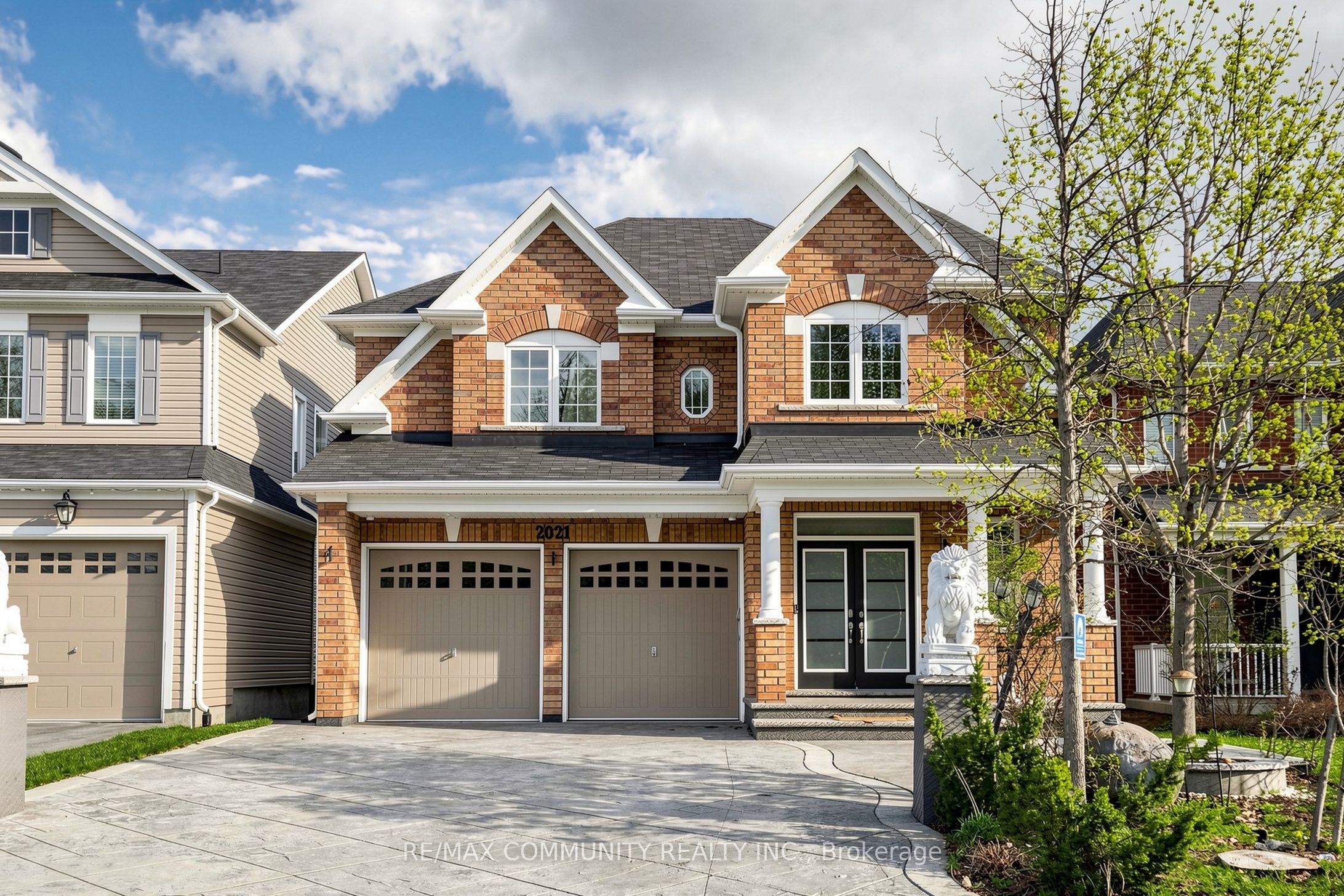 2021 Kurelo Drive, Oshawa, ON L1K 0W7