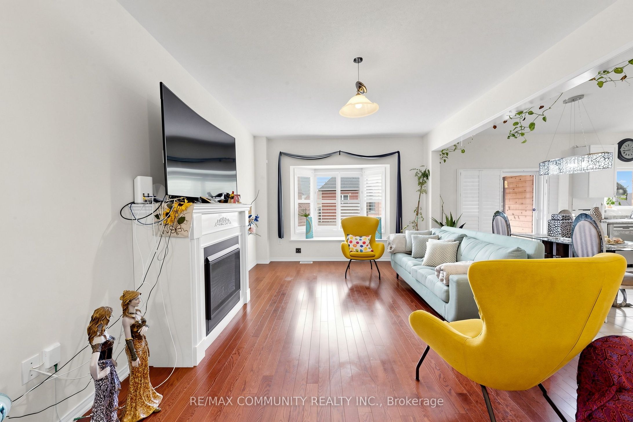 2021 Kurelo Drive, Oshawa, ON L1K 0W7 photo 4
