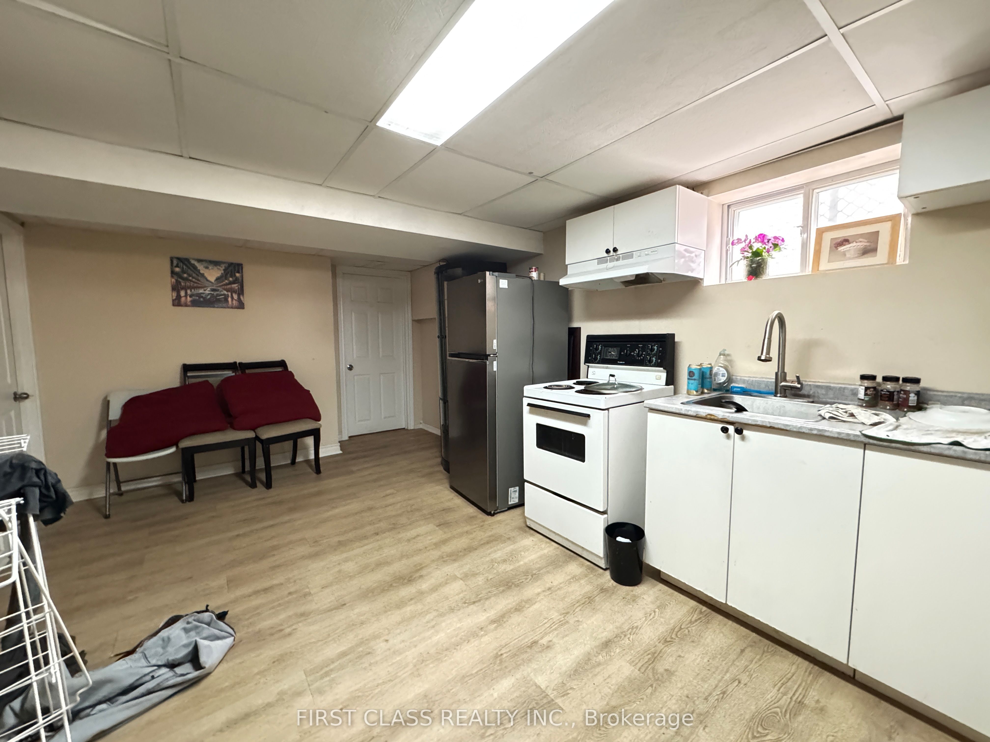 11 Ellington Drive Bsmt, Toronto, ON M1R 3X6 photo 3