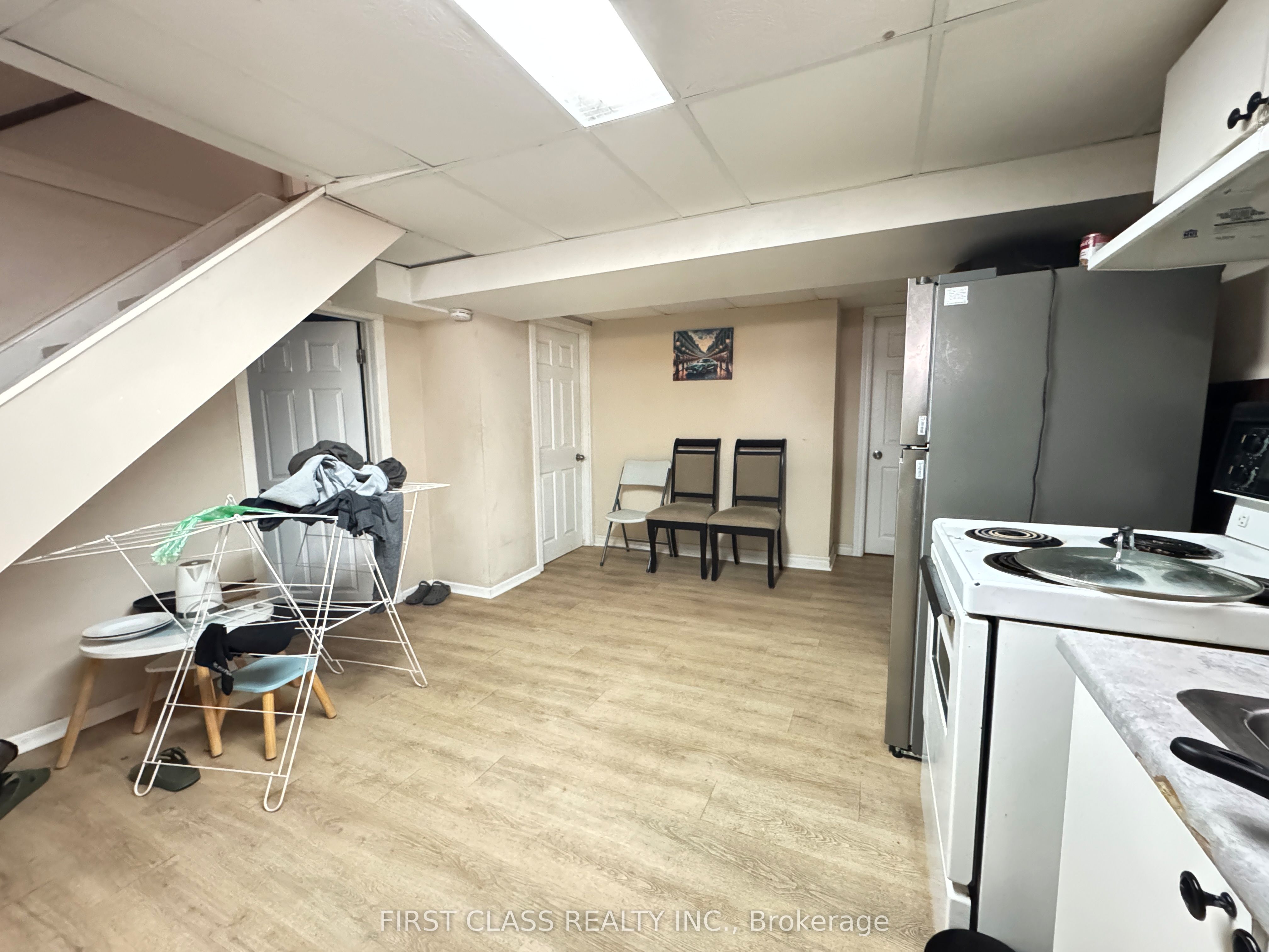 11 Ellington Drive Bsmt, Toronto, ON M1R 3X6 photo 5