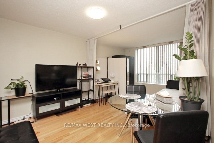 125 Omni Drive W 339, Toronto, ON M1P 5A9 photo 4