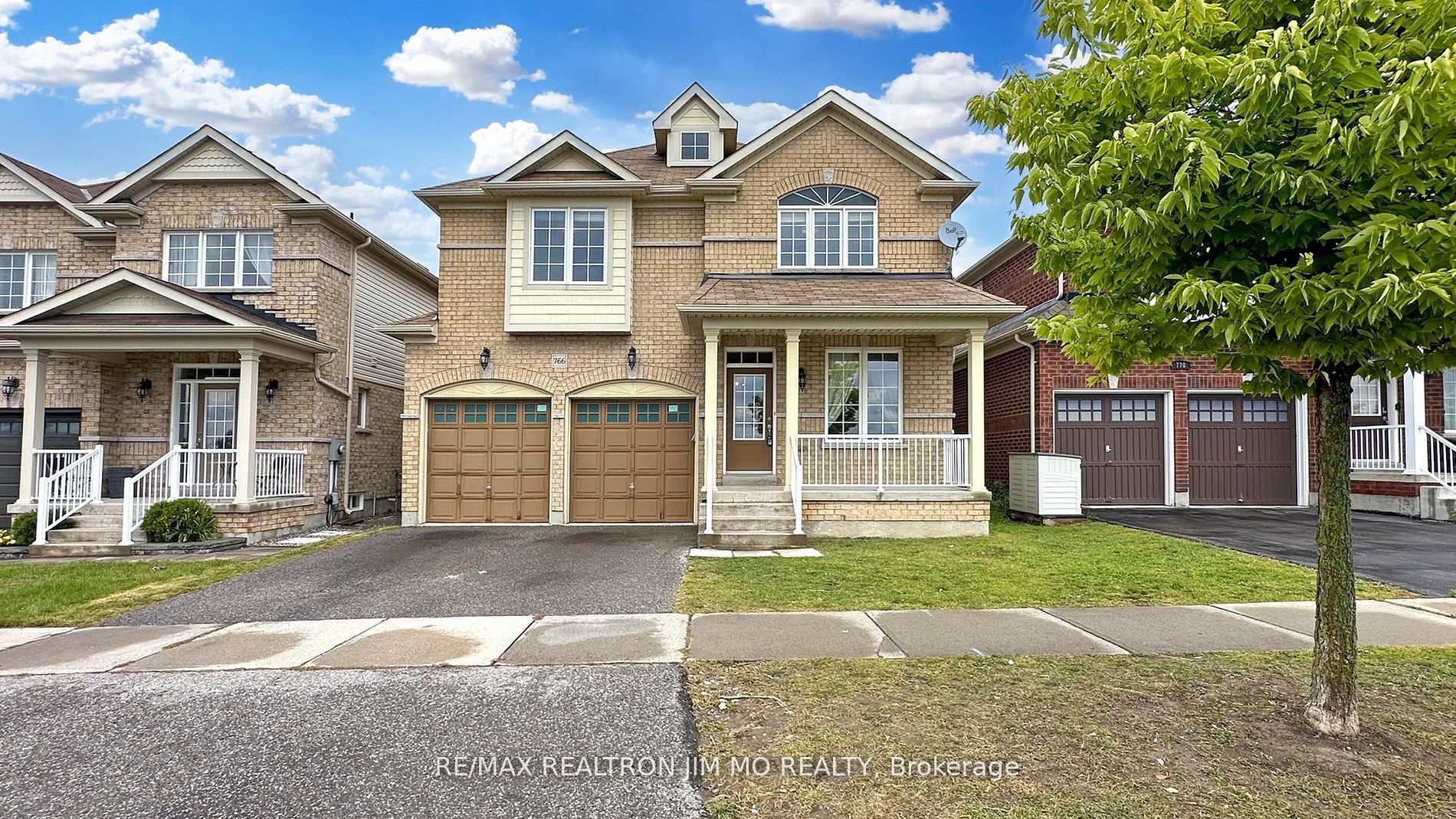 766 Grand Ridge Avenue, Oshawa, ON L1K 2M5 photo 2