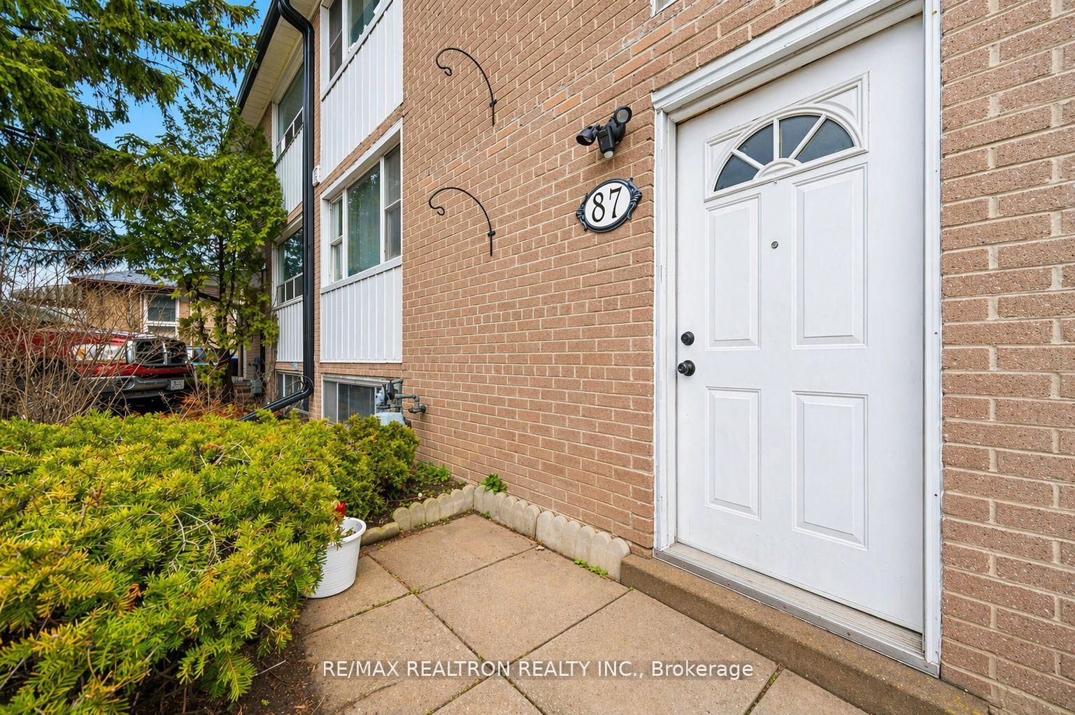 87 Overture Road, Toronto, ON M1E 2W3 photo 4