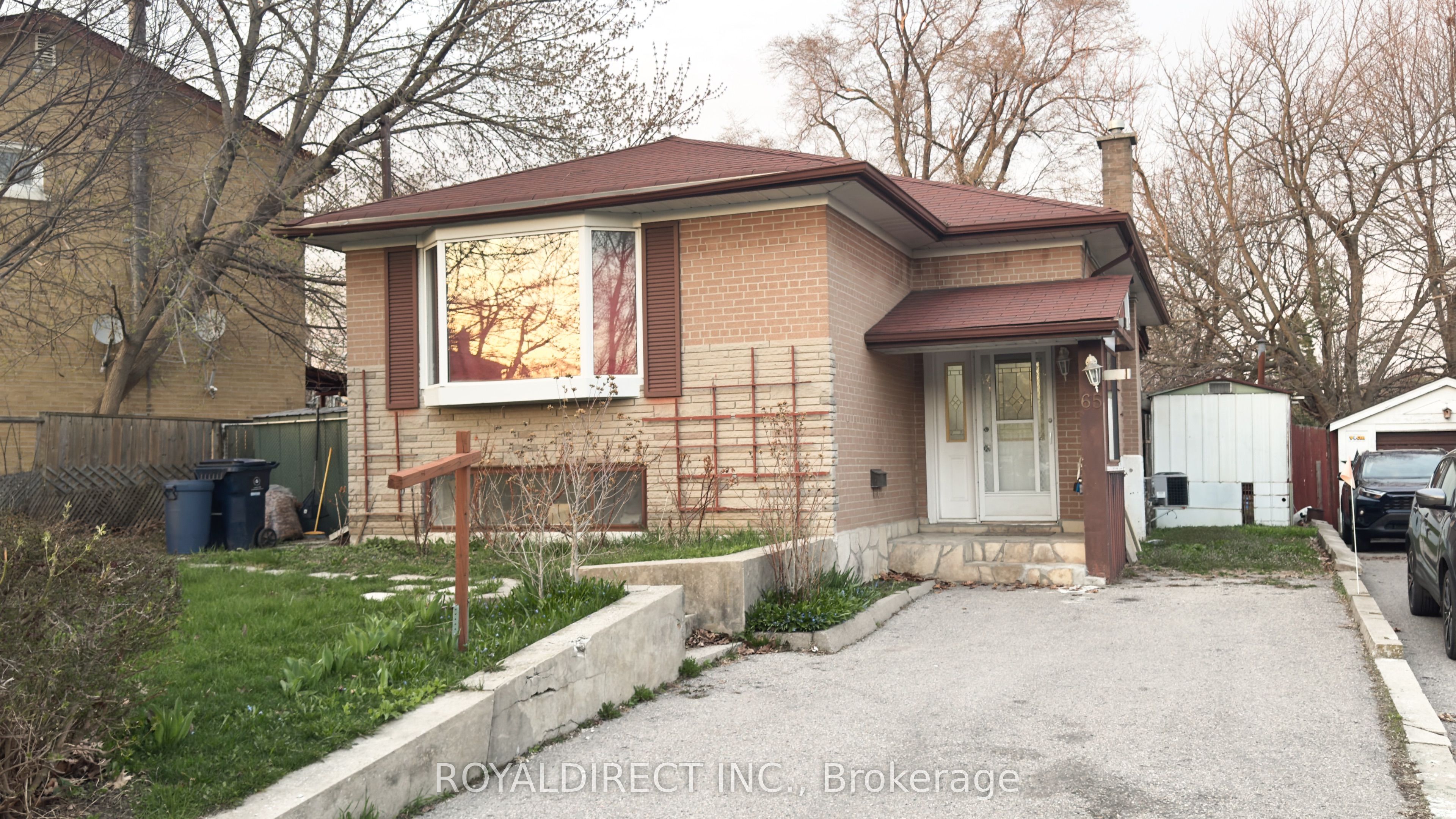 65 Sharbot Avenue, Toronto, ON M1H 1Z2 photo 2