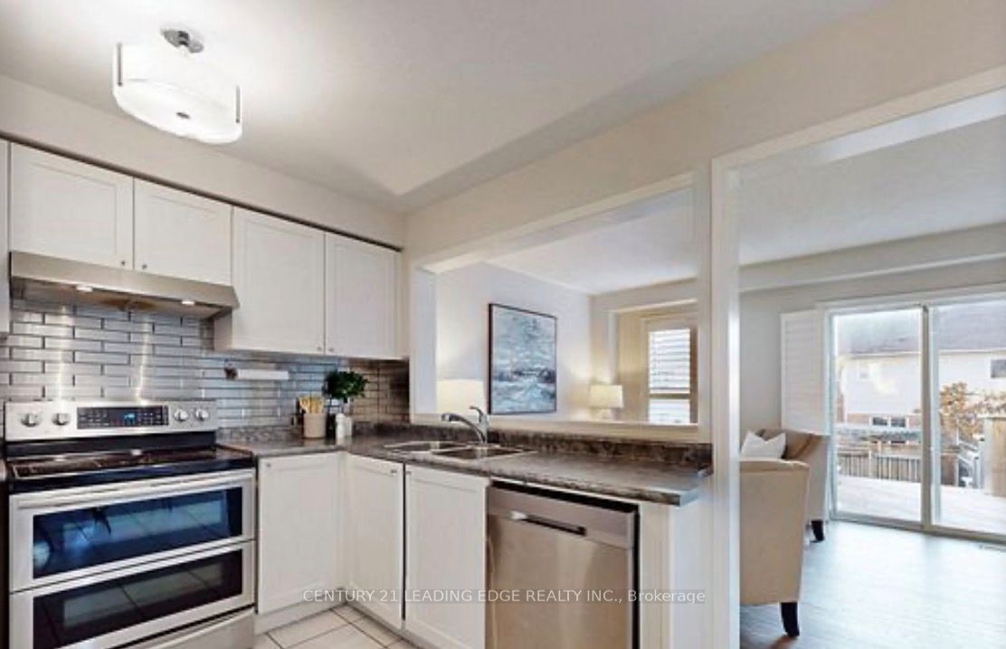 123 Kirkland Place, Whitby, ON L1P 1W8 photo 5