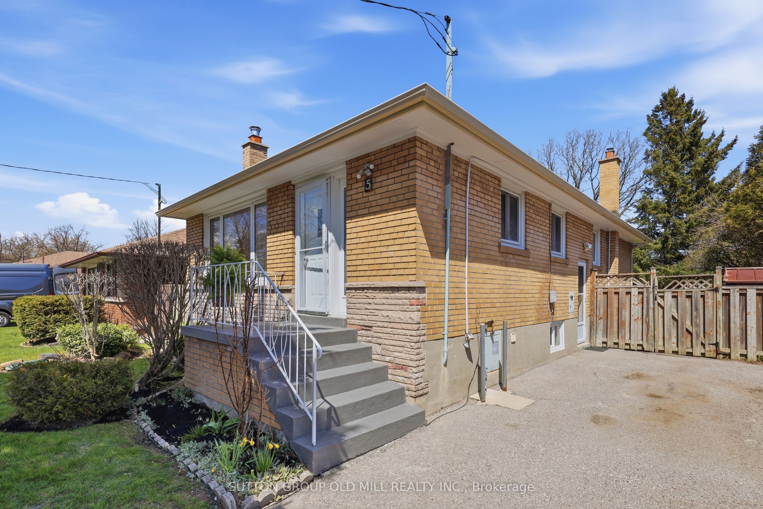 5 Greyabbey Trail, Toronto, ON M1E 1V6 photo 2