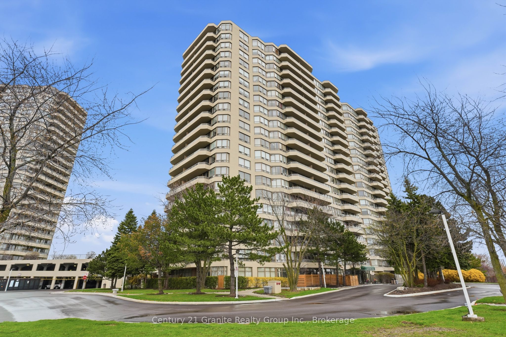 1 Greystone Walk Drive 180, Toronto, ON M1K 5J3