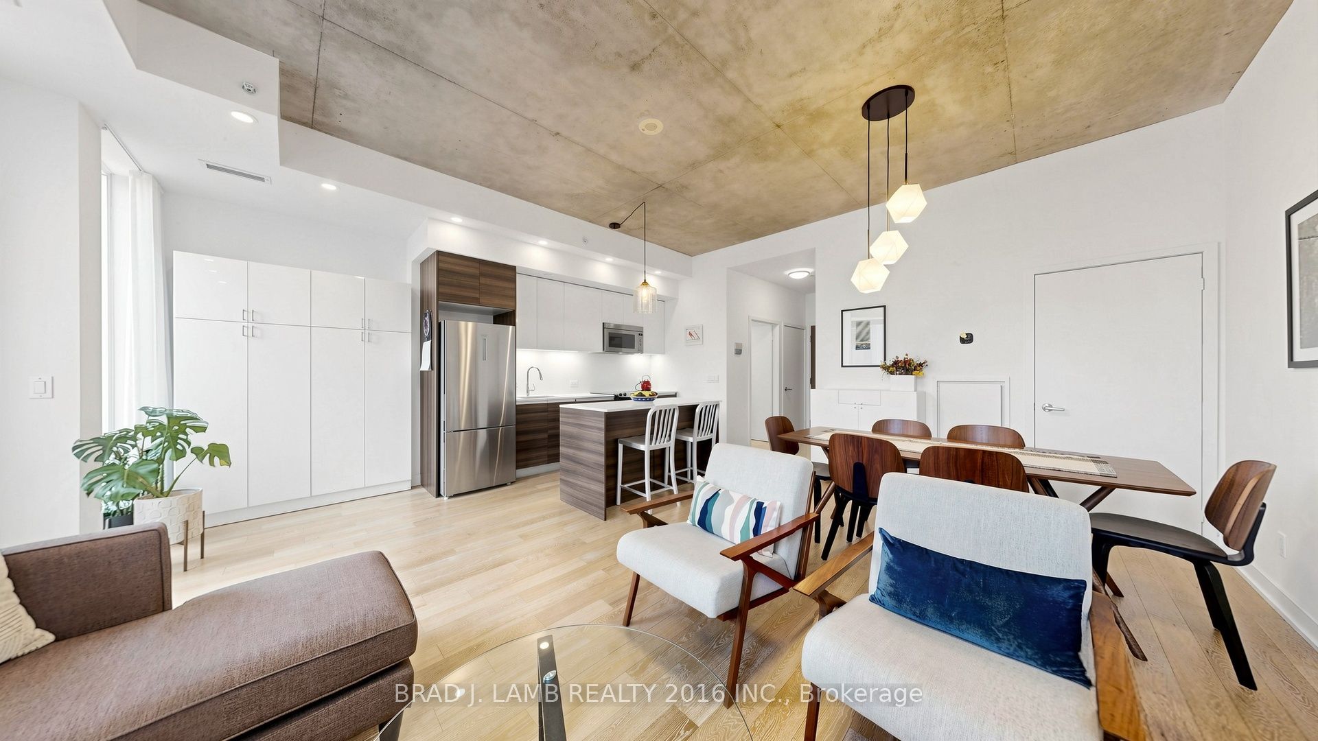 1238 Dundas Street E TH102, Toronto, ON M4M 2T8 photo 2