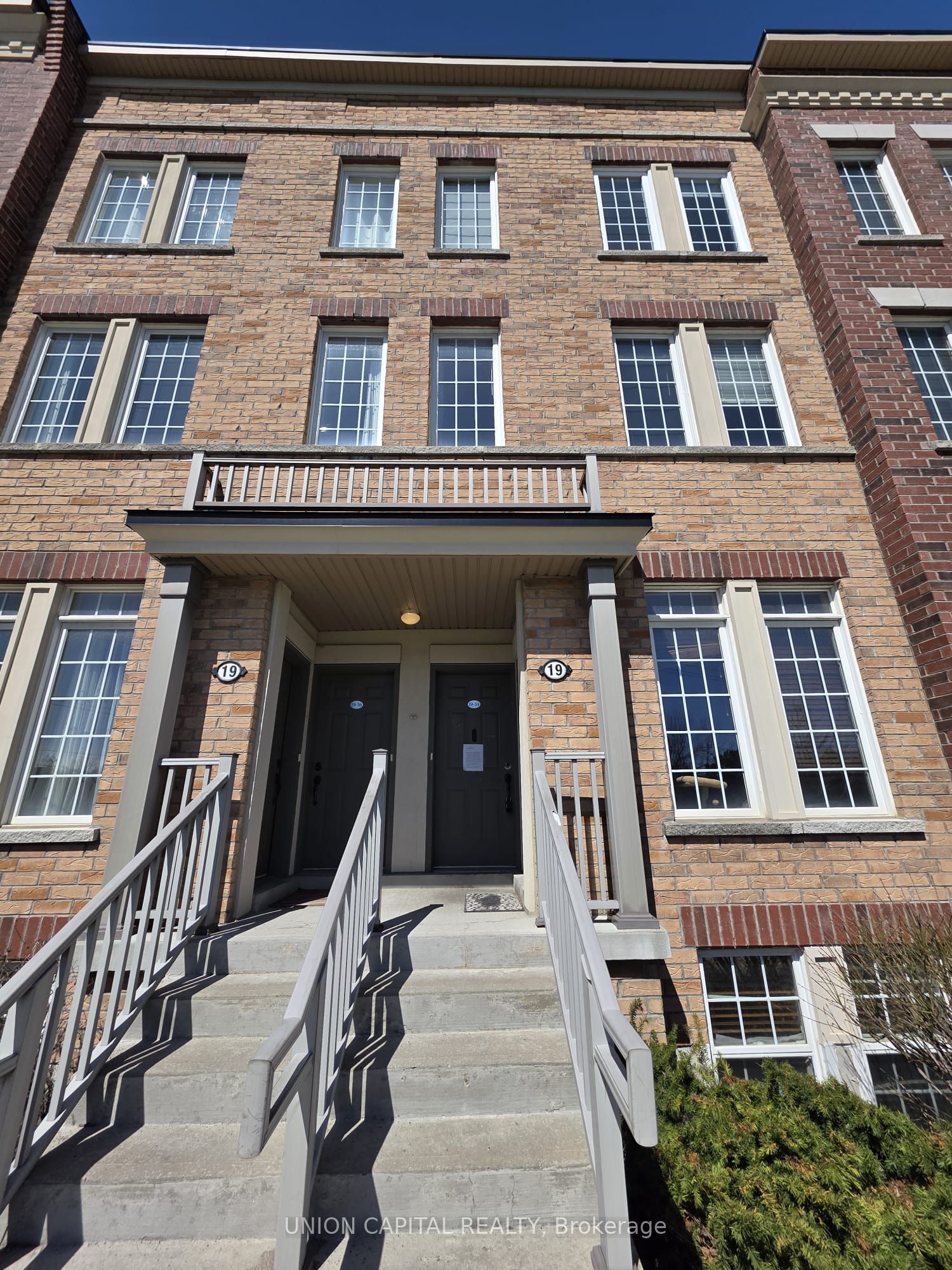 19 Island Road 34, Toronto, ON M1C 0E4