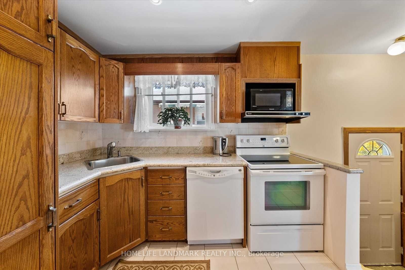 19 Winter Avenue (Full House), Toronto, ON M1K 4L6 photo 5