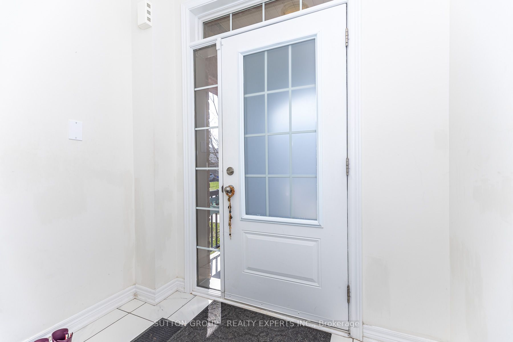 130 Ice Palace Crescent, Oshawa, ON L1H 7K4 photo 3