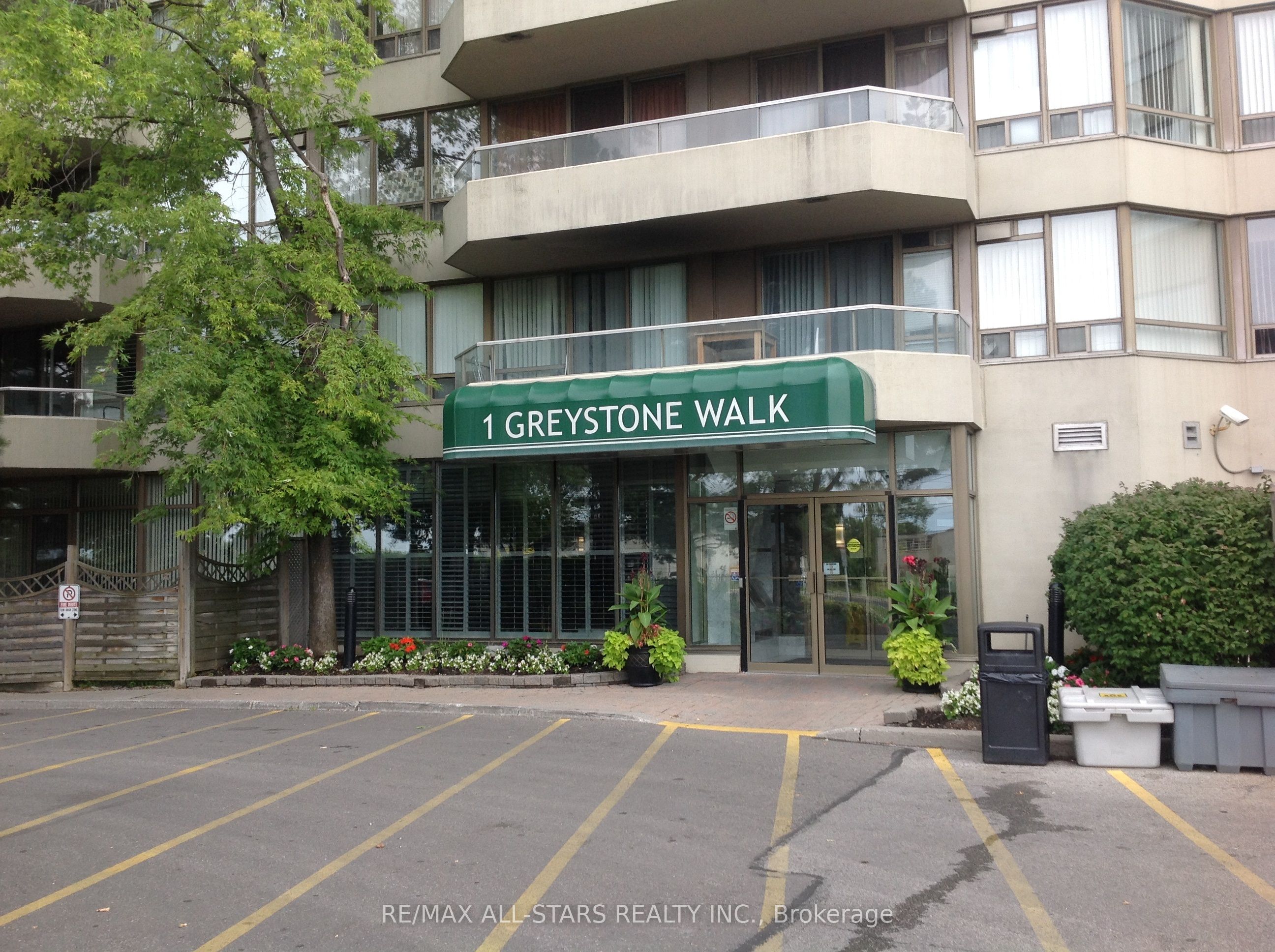 1 Greystone Walk Drive 1889, Toronto, ON M1K 5J3