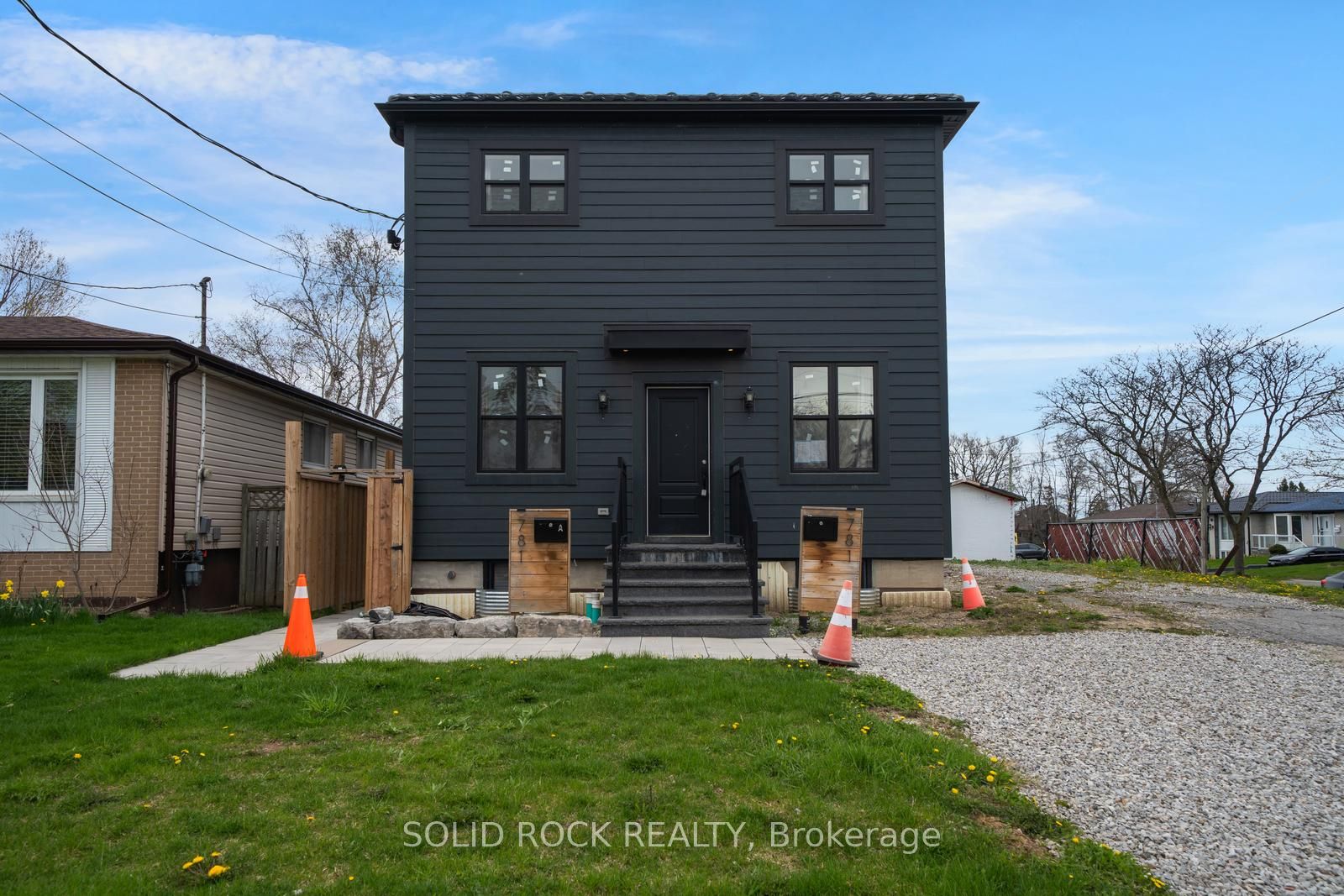 781 Oliva Street, Pickering, ON L1W 2V9