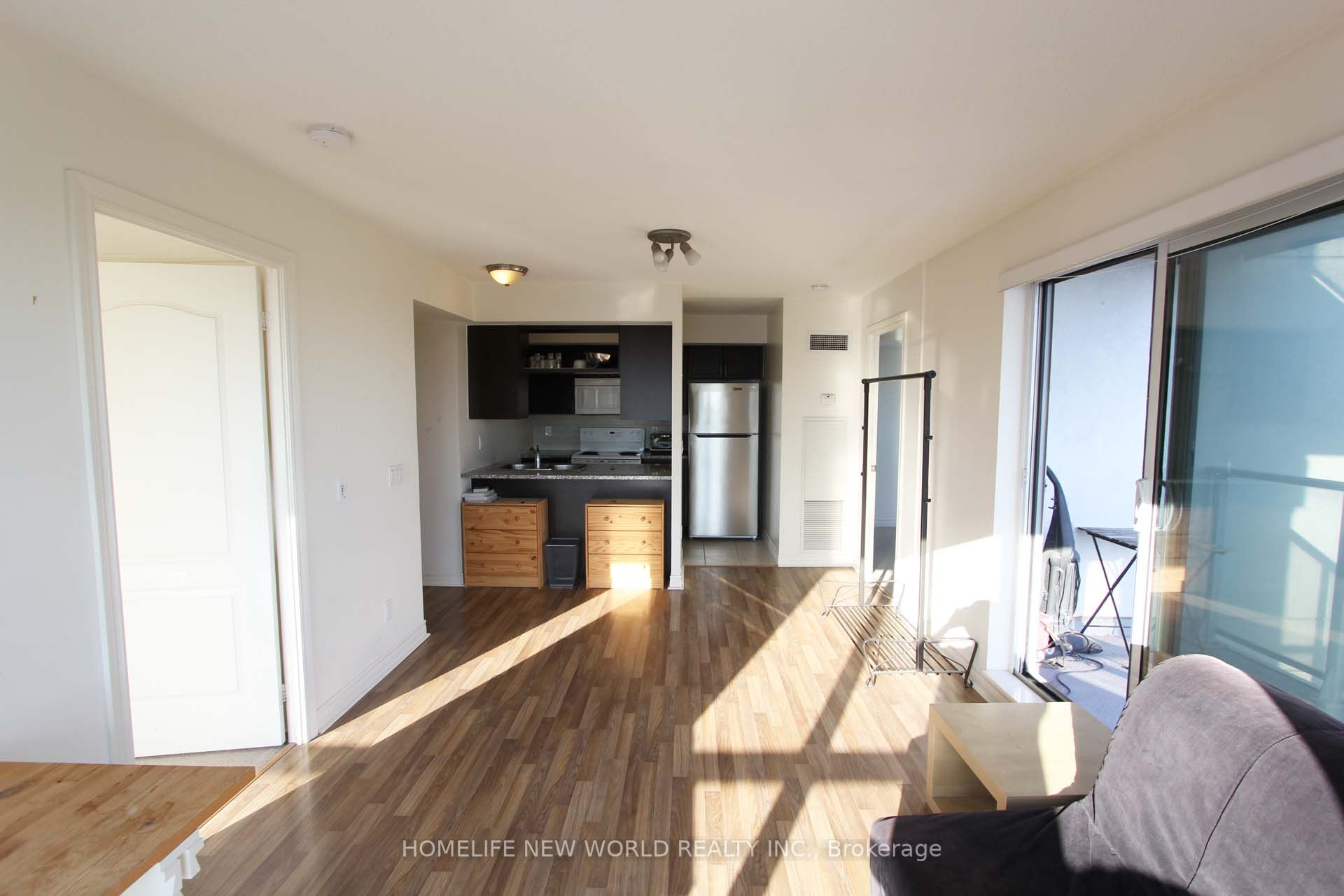 60 Town Centre Court 1809, Toronto, ON M1P 0B1 photo 5